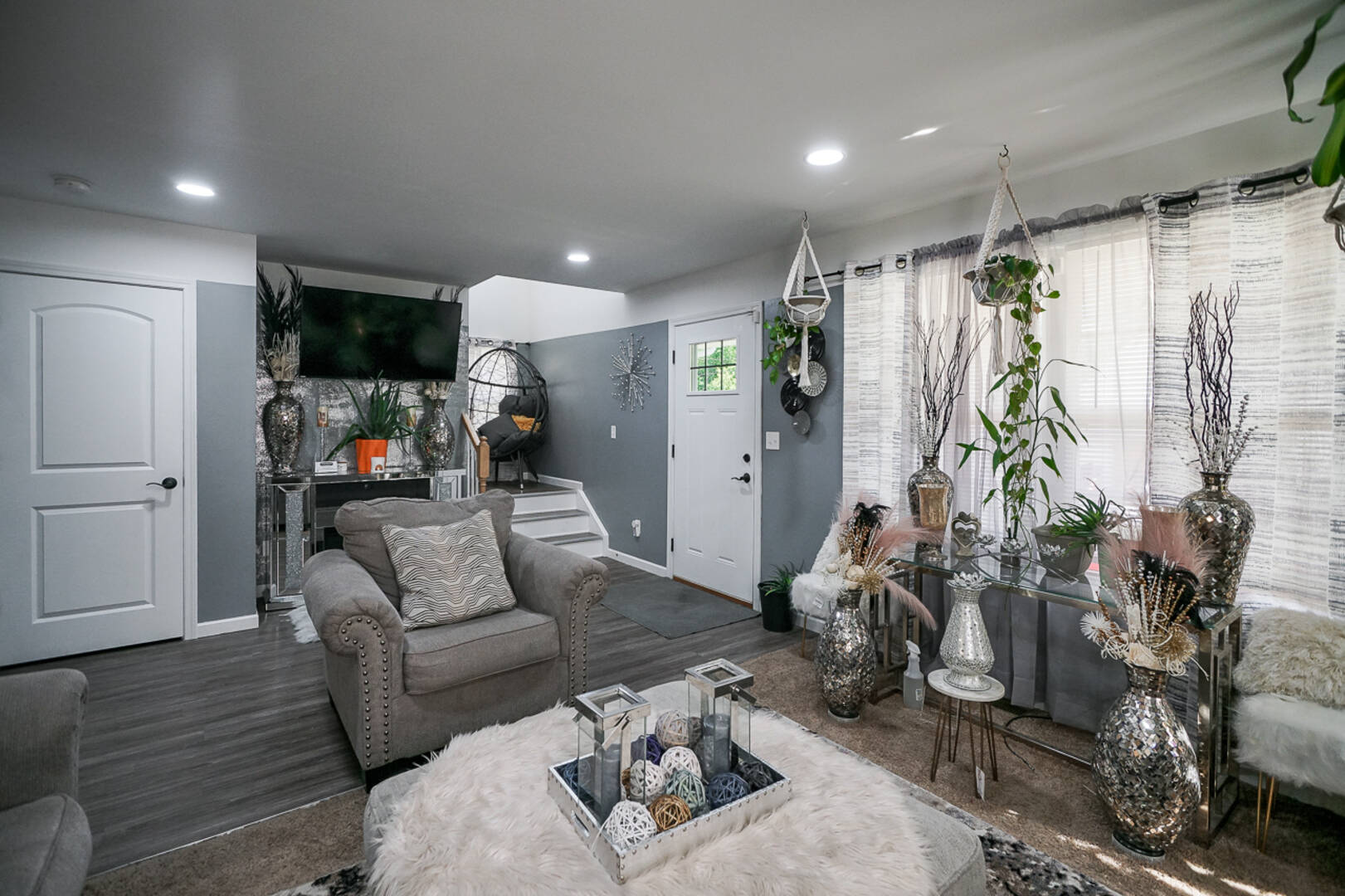 811 E. Behrends Peoria , IL 61603