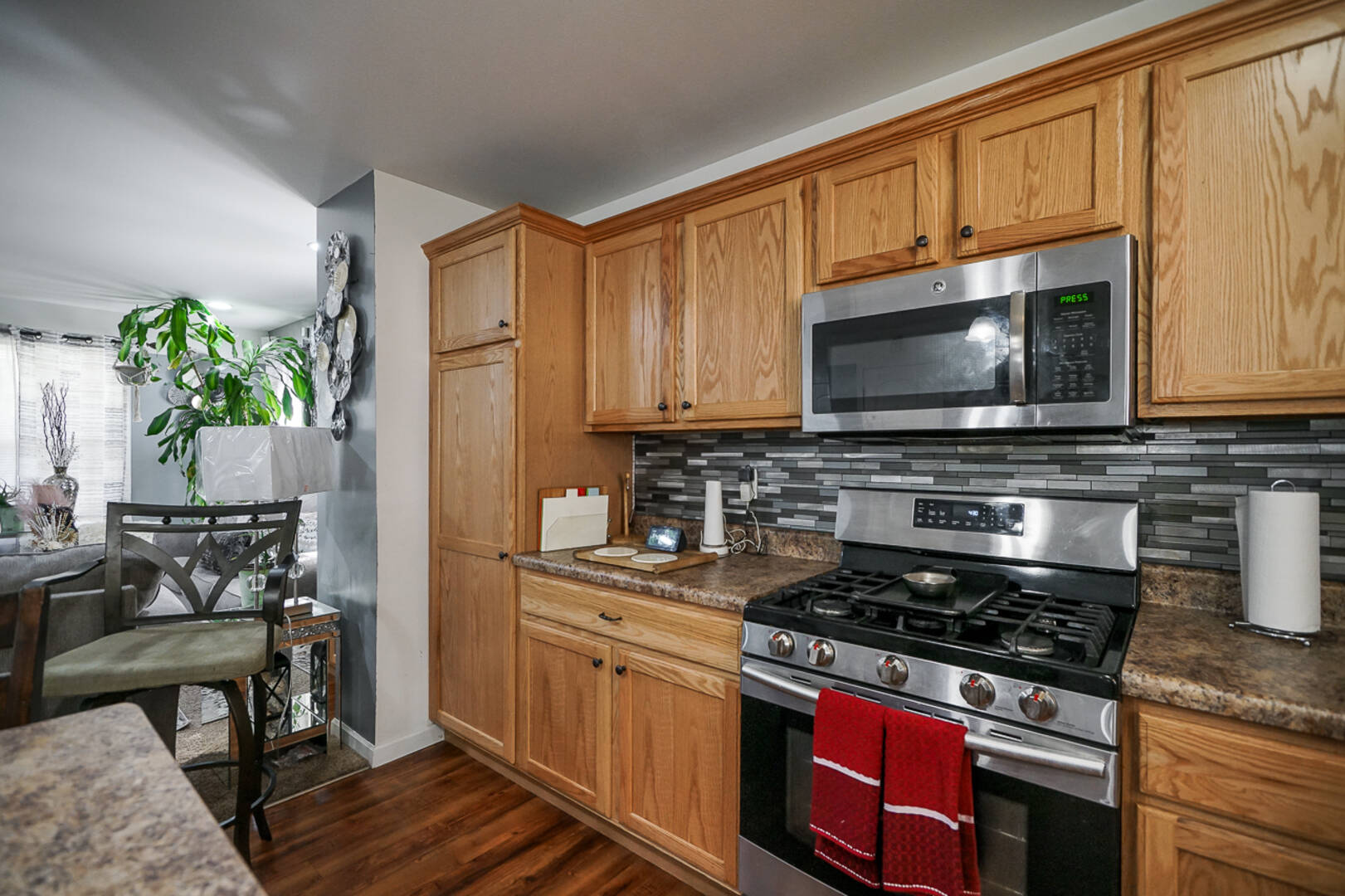 811 E. Behrends Peoria , IL 61603
