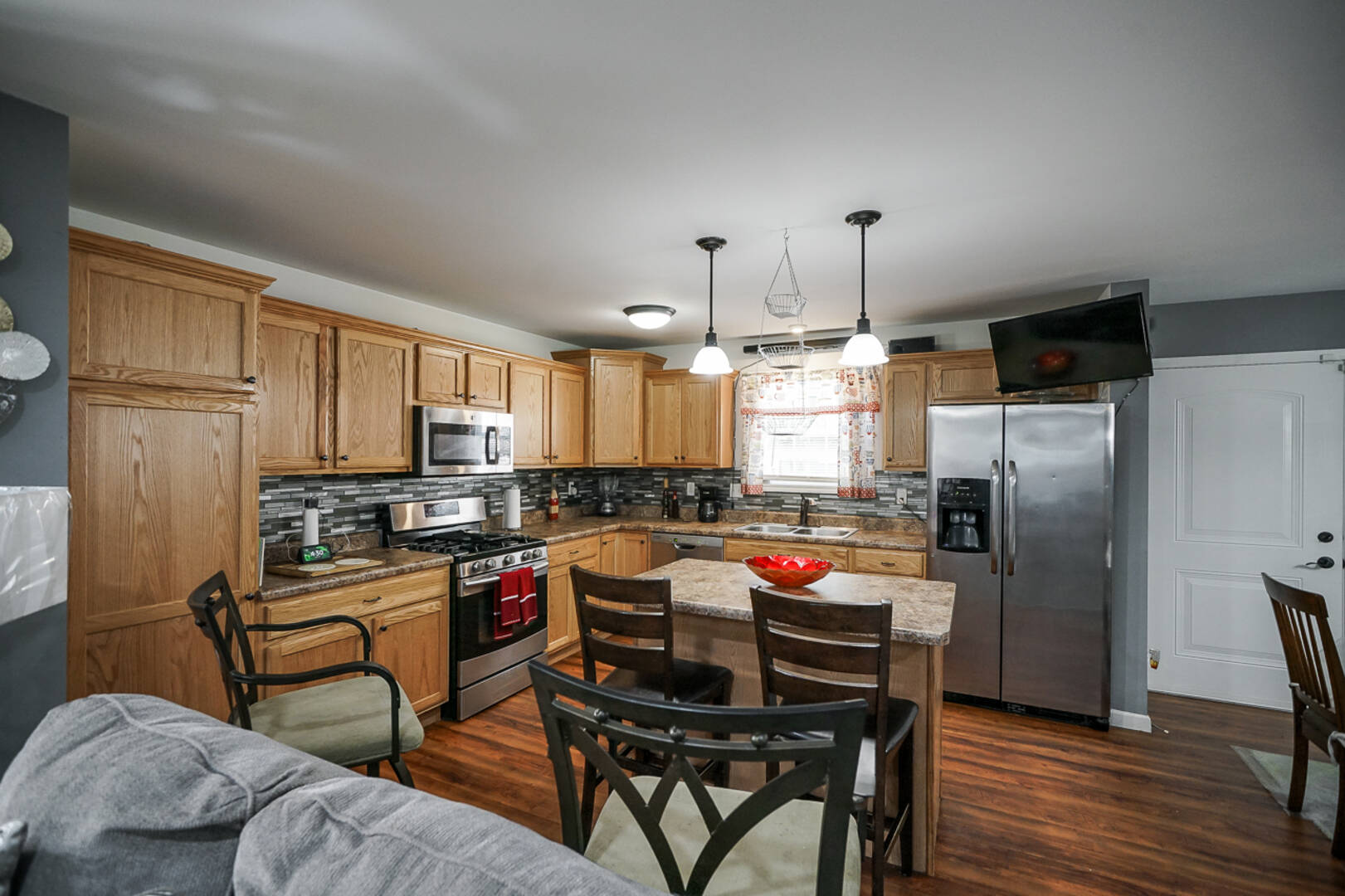 811 E. Behrends Peoria , IL 61603