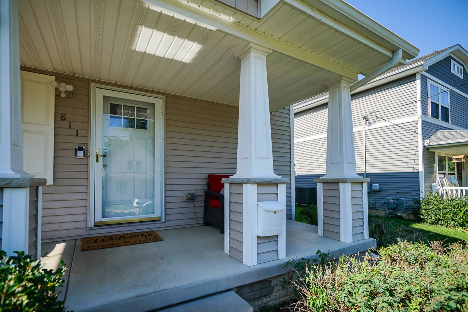 811 E. Behrends Peoria , IL 61603