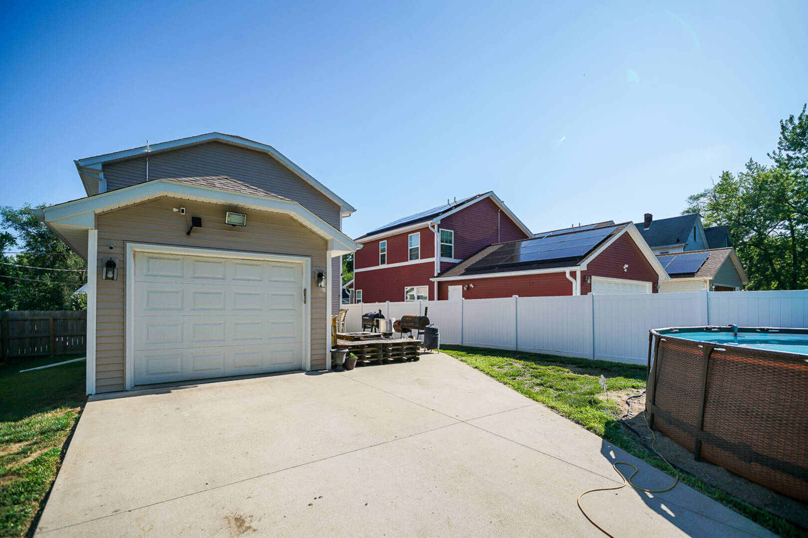 811 E. Behrends Peoria , IL 61603