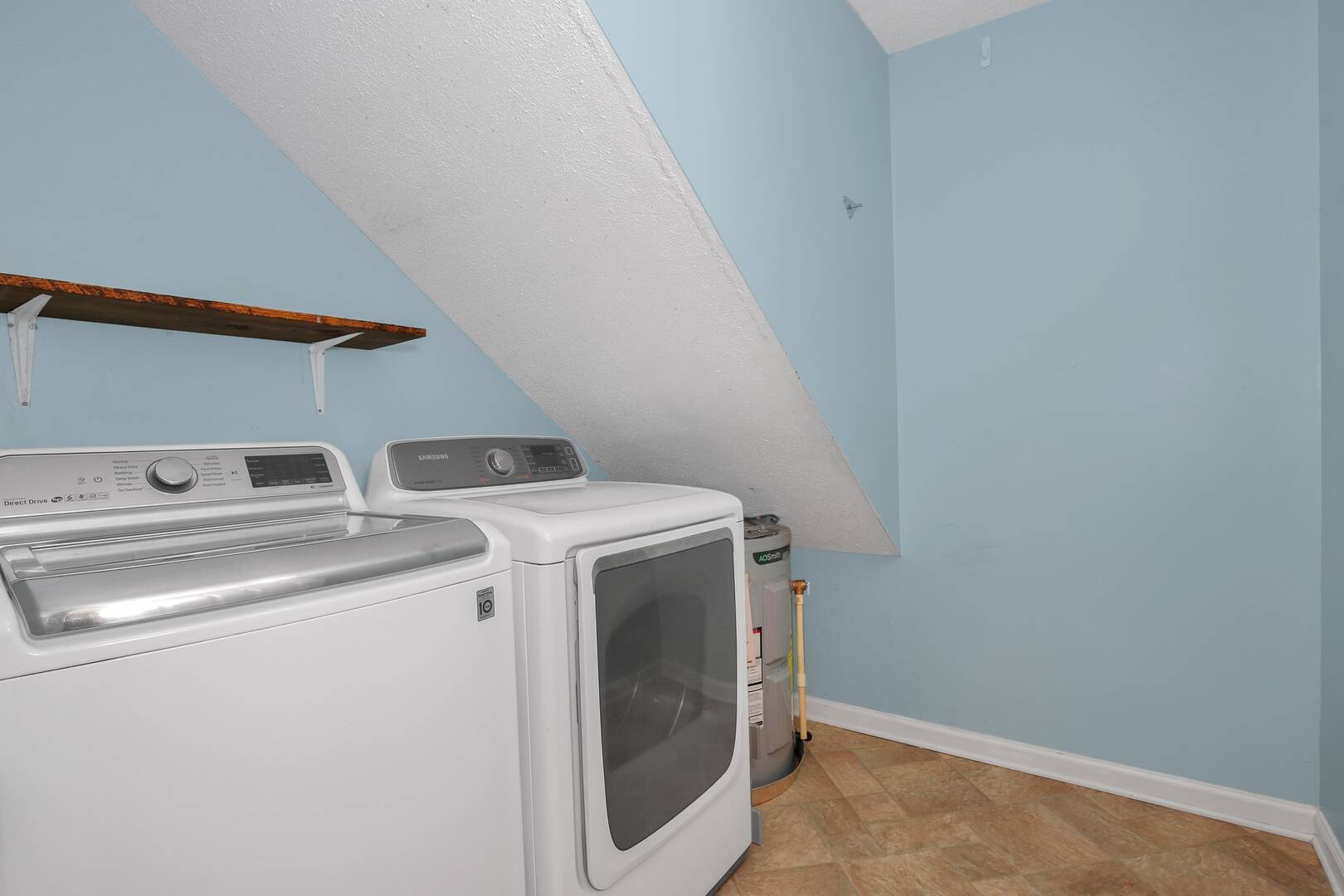 24 Christine Ln St.Pauls, NC 28384