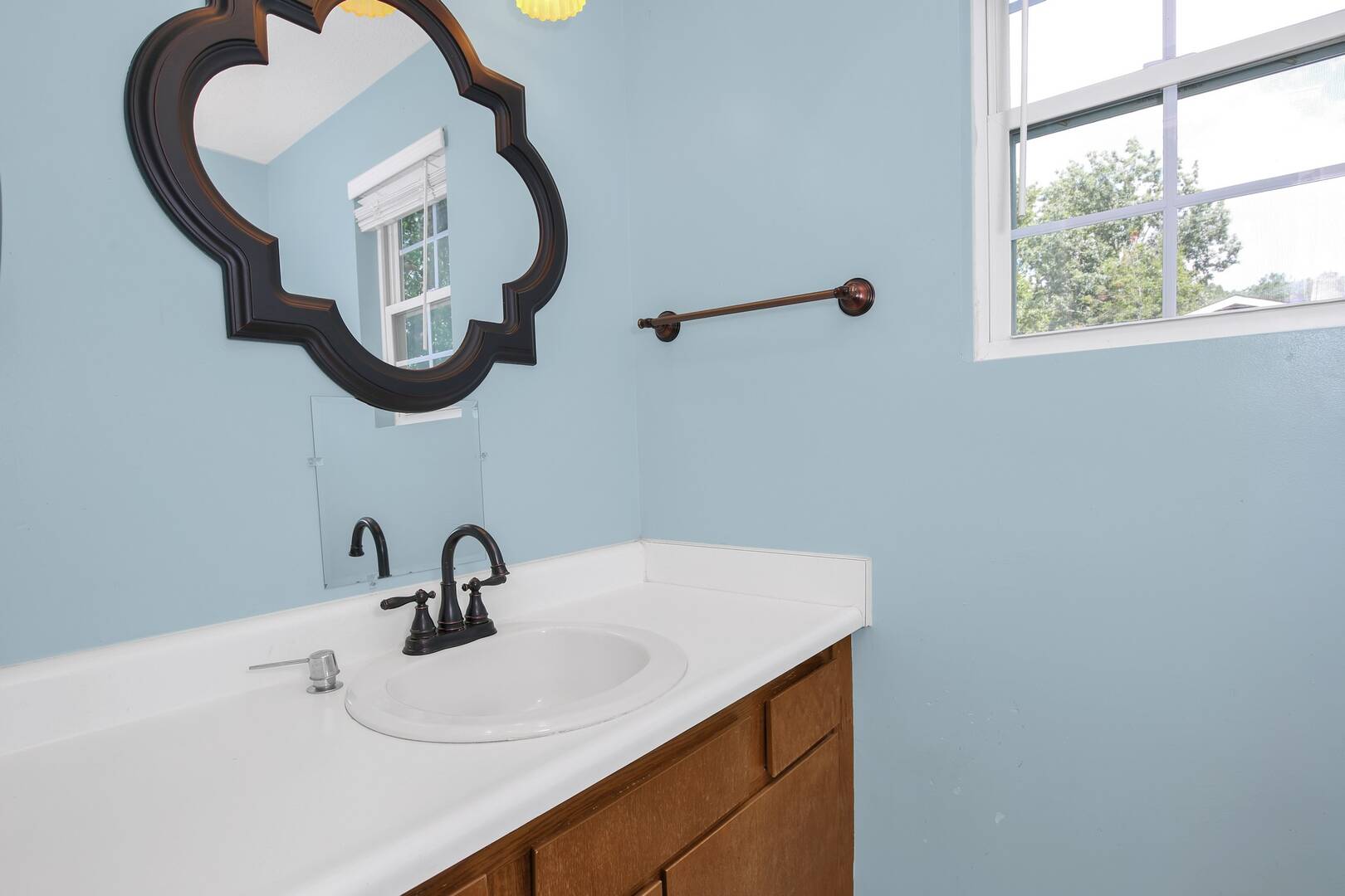 24 Christine Ln St.Pauls, NC 28384