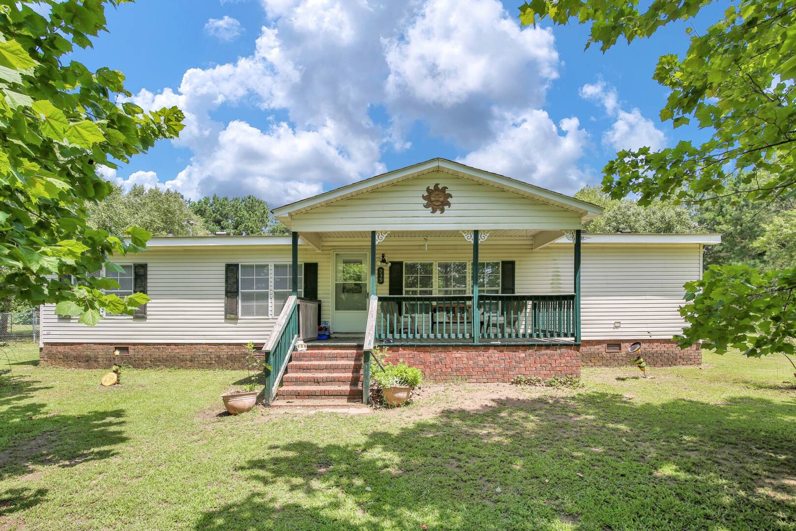 939 Brisson Rd Saint Pauls, NC 28384