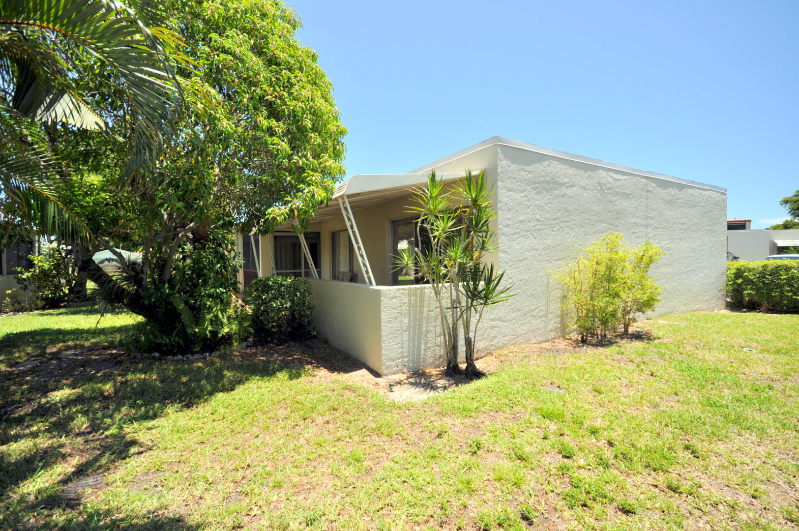2671 Boundbrook Boulevard  West Palm Beach, FL 33406