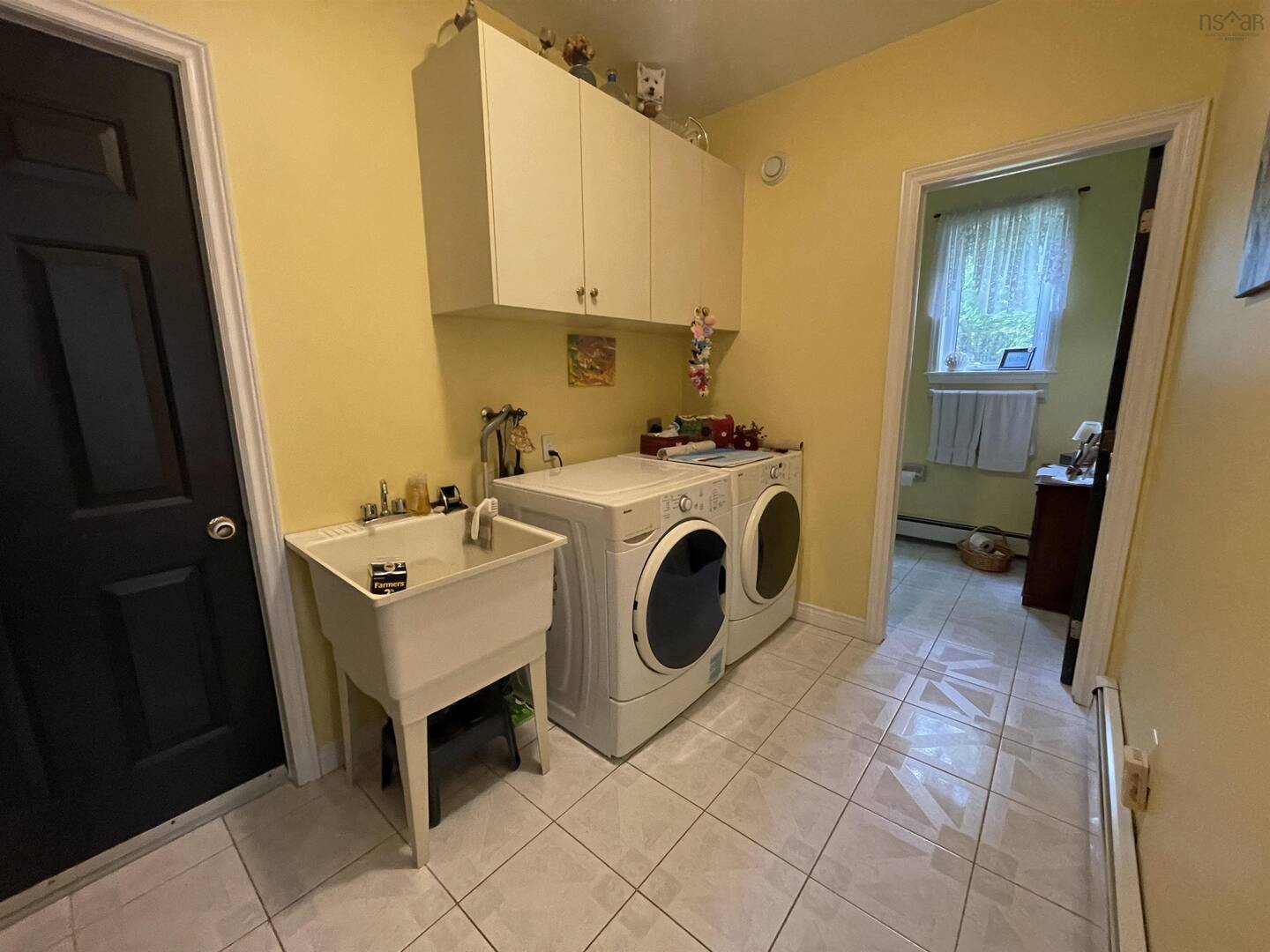 1 Hudson Dr Windsor Junction, NS B2T1A4