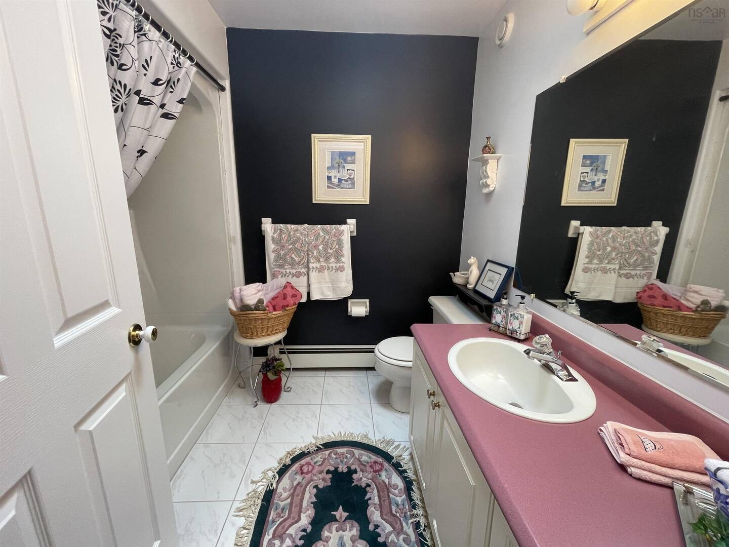 1 Hudson Dr Windsor Junction, NS B2T1A4