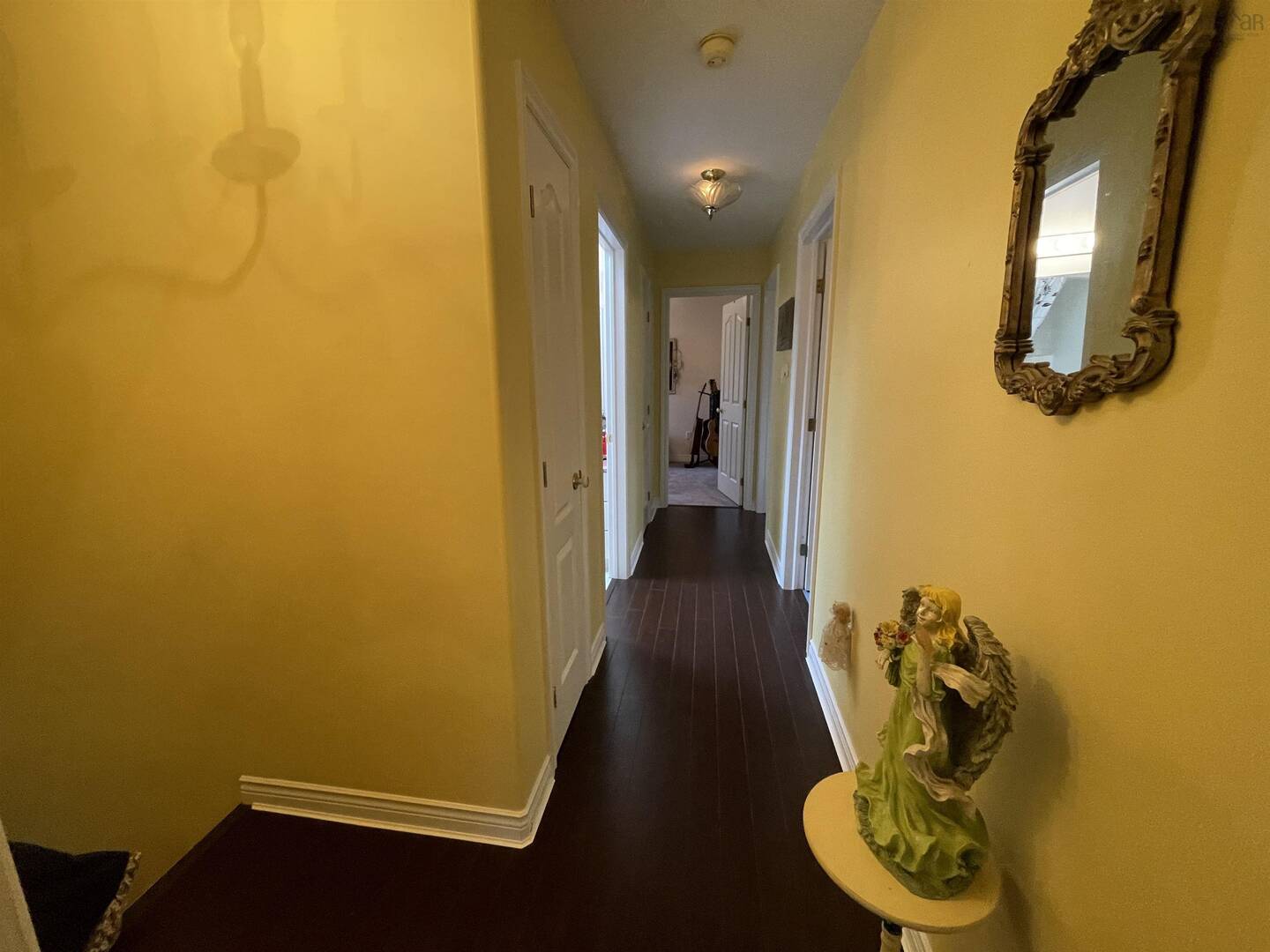 1 Hudson Dr Windsor Junction, NS B2T1A4