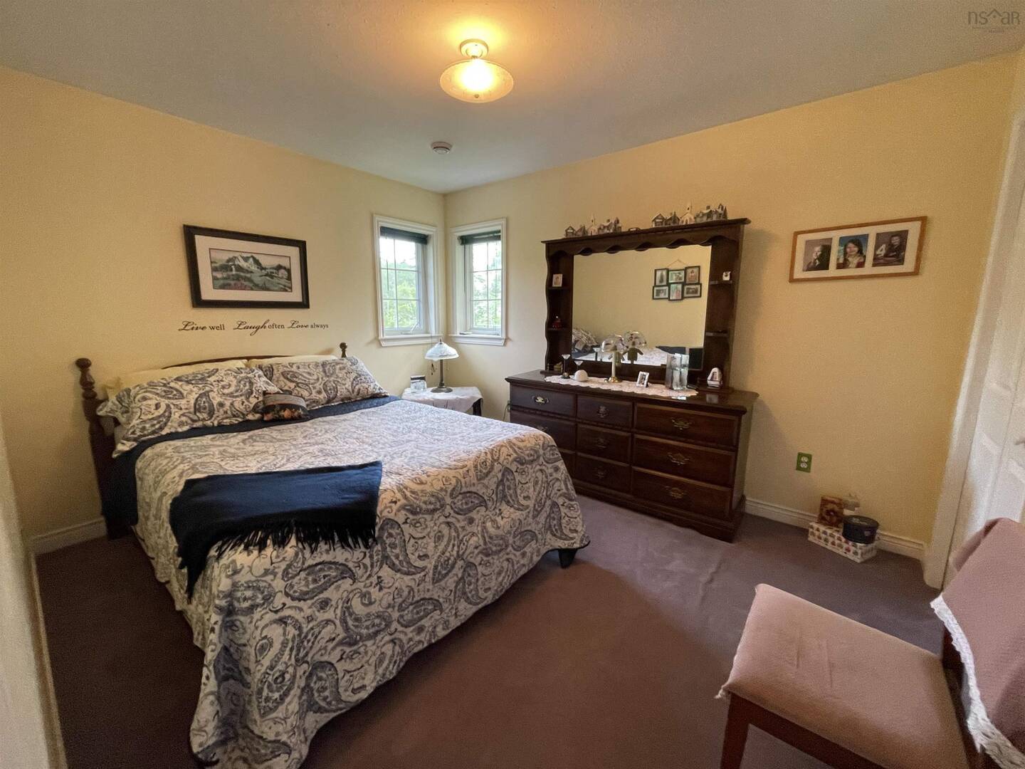 1 Hudson Dr Windsor Junction, NS B2T1A4