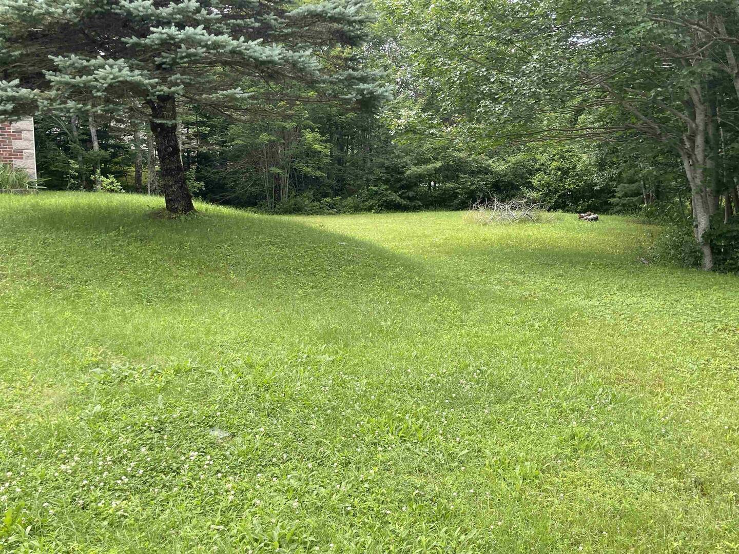 1 Hudson Dr Windsor Junction, NS B2T1A4