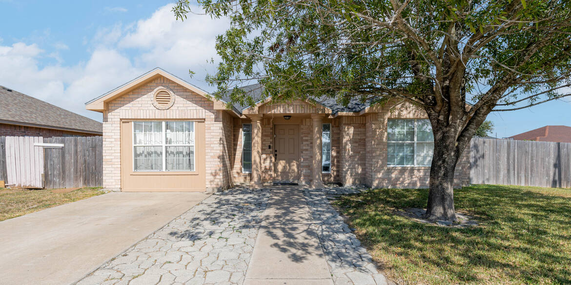 Brivity 5211 Plumeria Circle San Juan,, Texas 78589