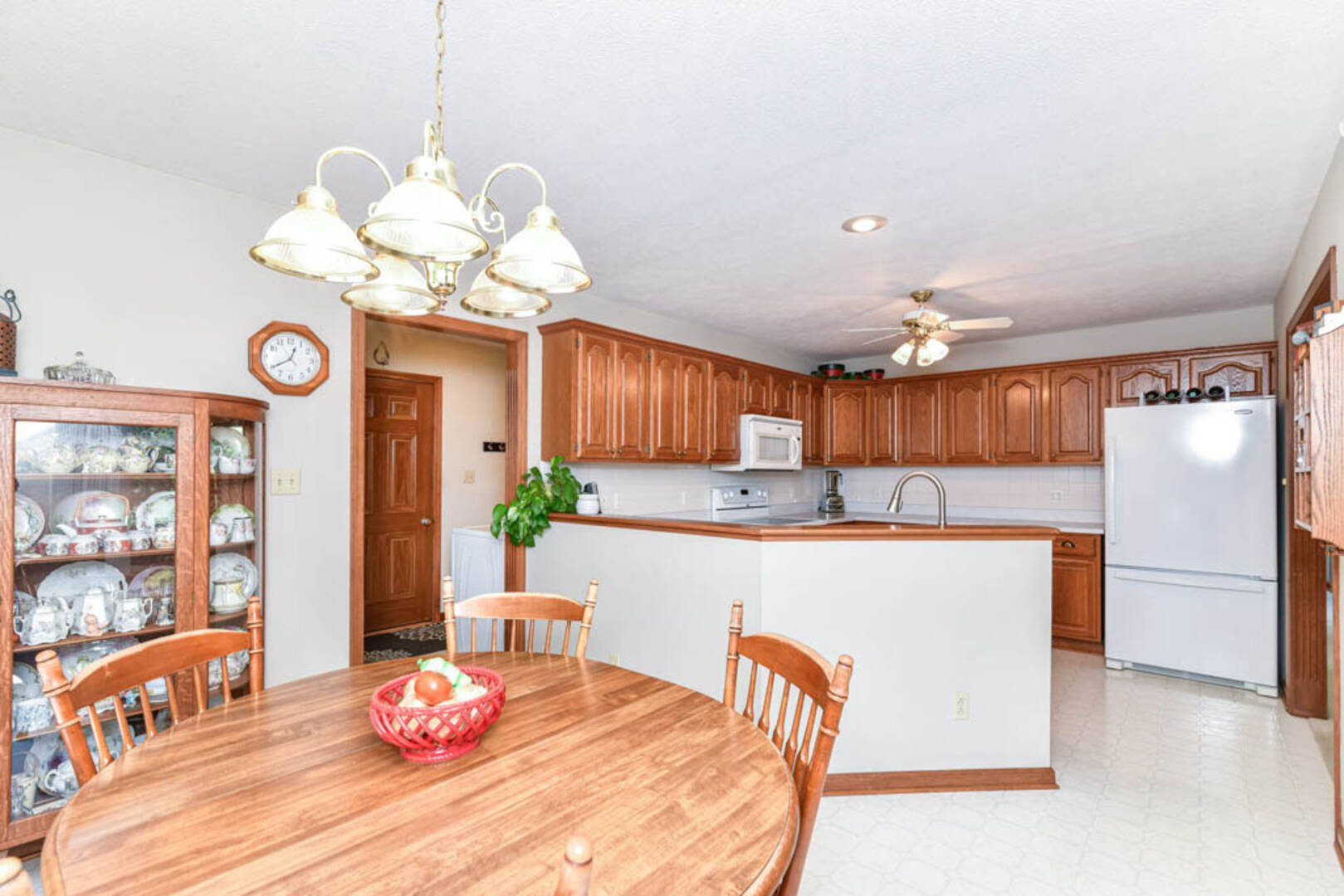 704 Countrywood Dr. Noblesville, IN 46060
