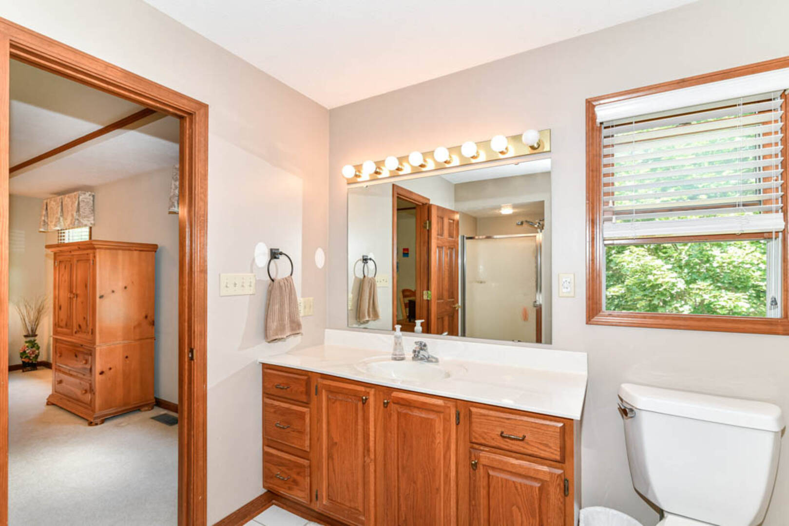 704 Countrywood Dr. Noblesville, IN 46060