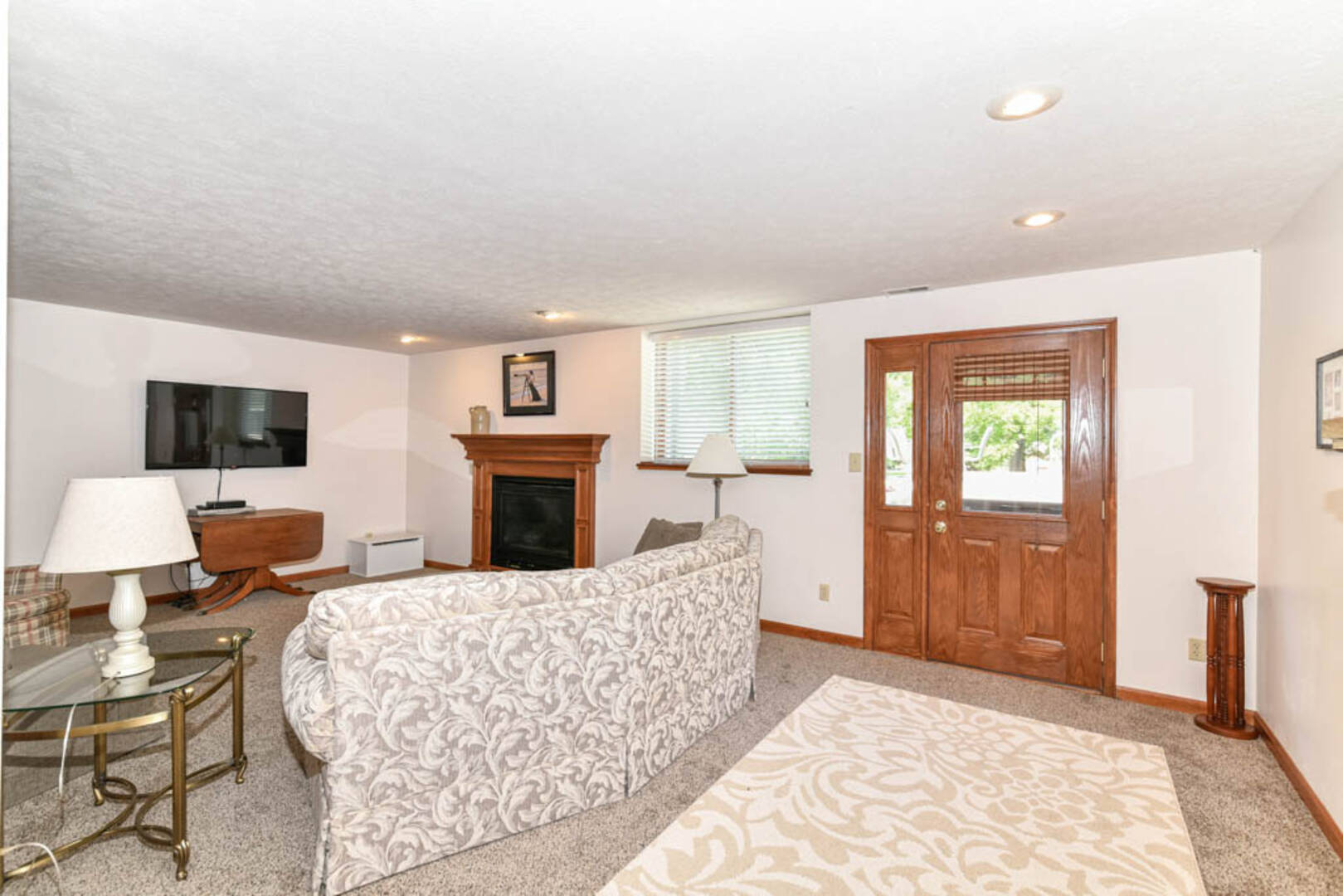 704 Countrywood Dr. Noblesville, IN 46060