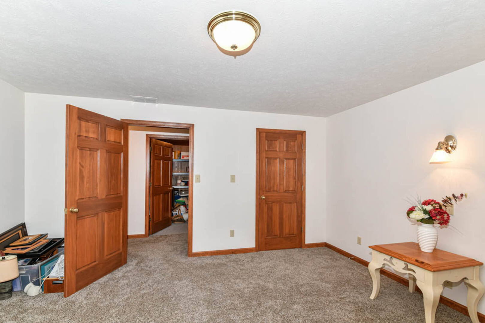 704 Countrywood Dr. Noblesville, IN 46060