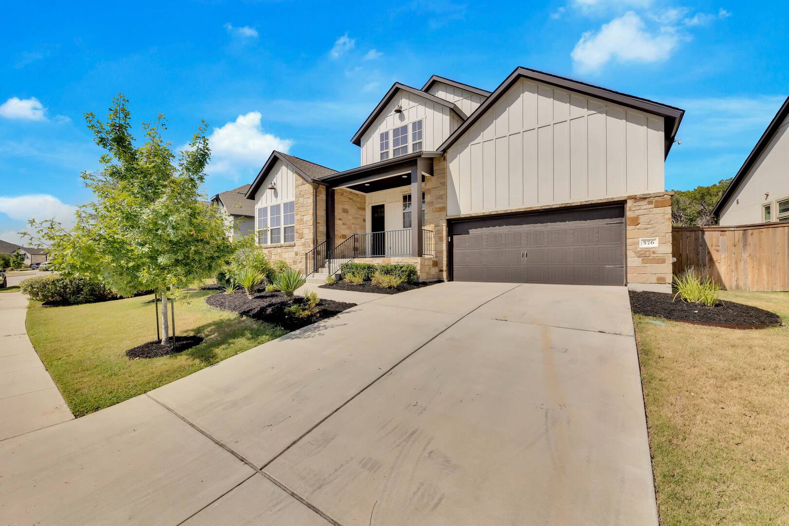 576 Dayridge Dr Dripping Springs, Texas 78620