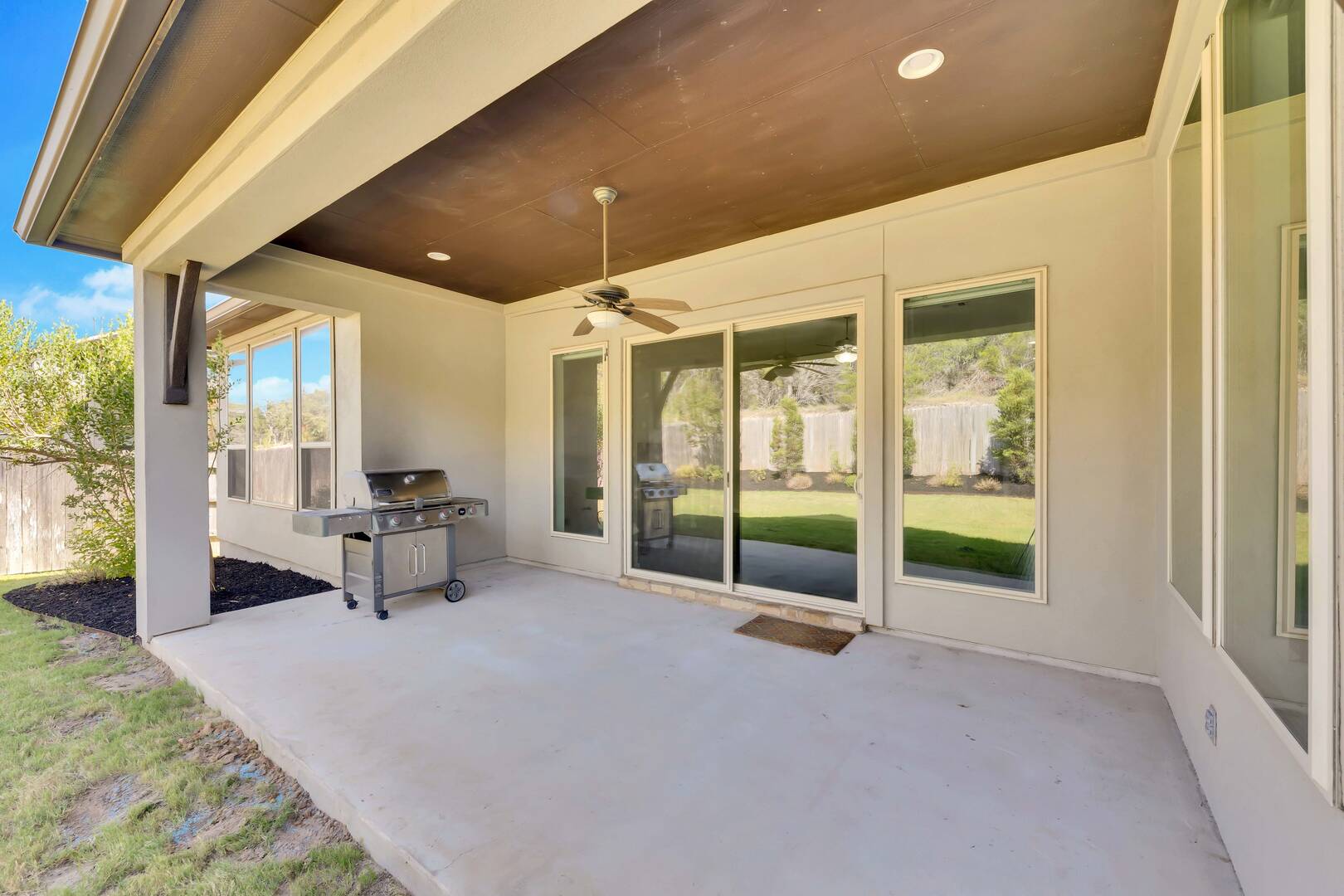 576 Dayridge Dr Dripping Springs, Texas 78620