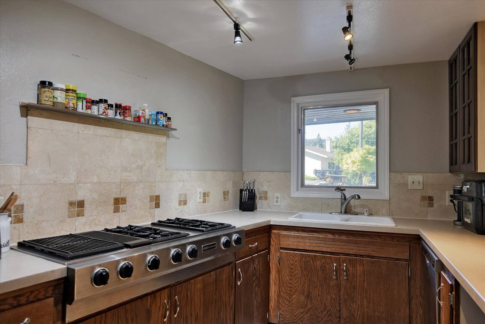 1522 W Pinehill Rd Spokane, WA 99218