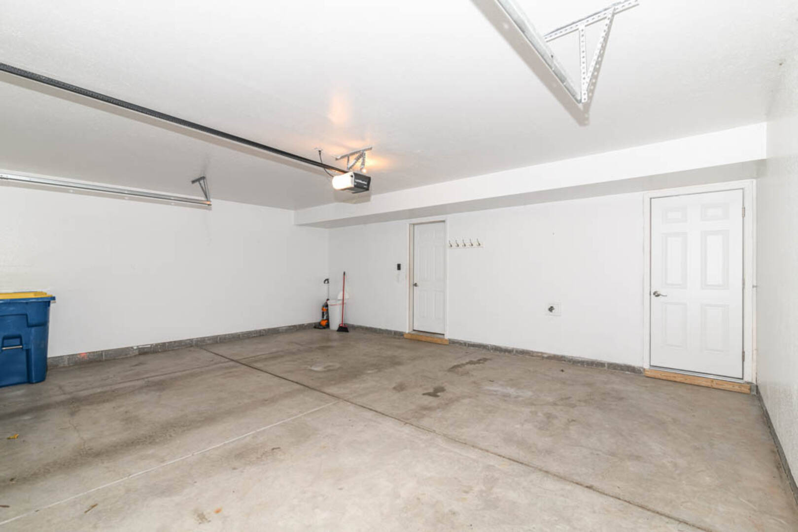 9452 Oakley Drive Indianapolis, IN 46260