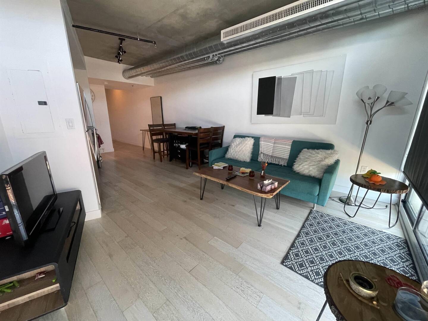 524 1065 Barrington St Halifax, NS B3H0B7