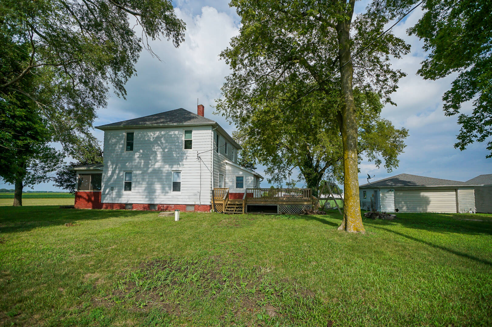 29985 CR 2300 N Forest City, IL 61532