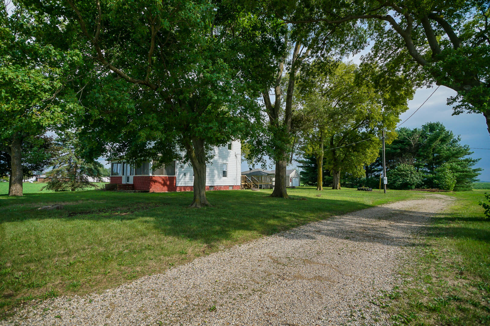 29985 CR 2300 N Forest City, IL 61532