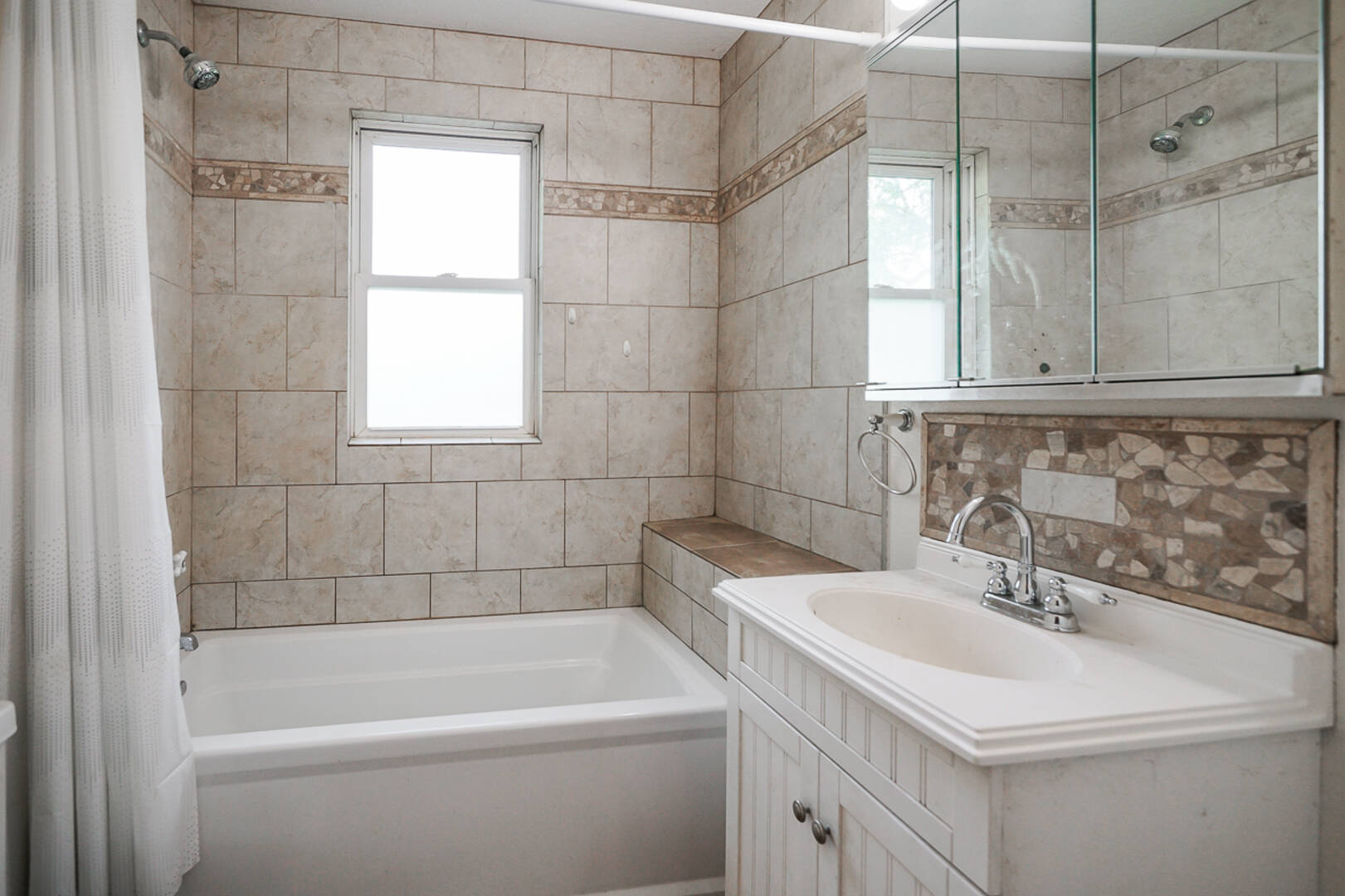 29985 CR 2300 N Forest City, IL 61532