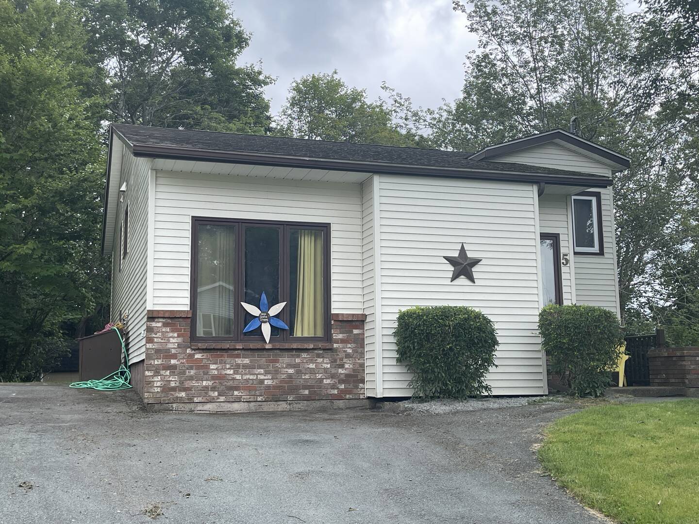 5 Noria Crescent Middle Sackville, NS B4E2M1