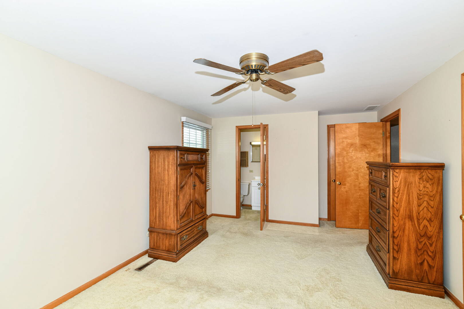 1015 Northwood Drive Anderson, IN 46011