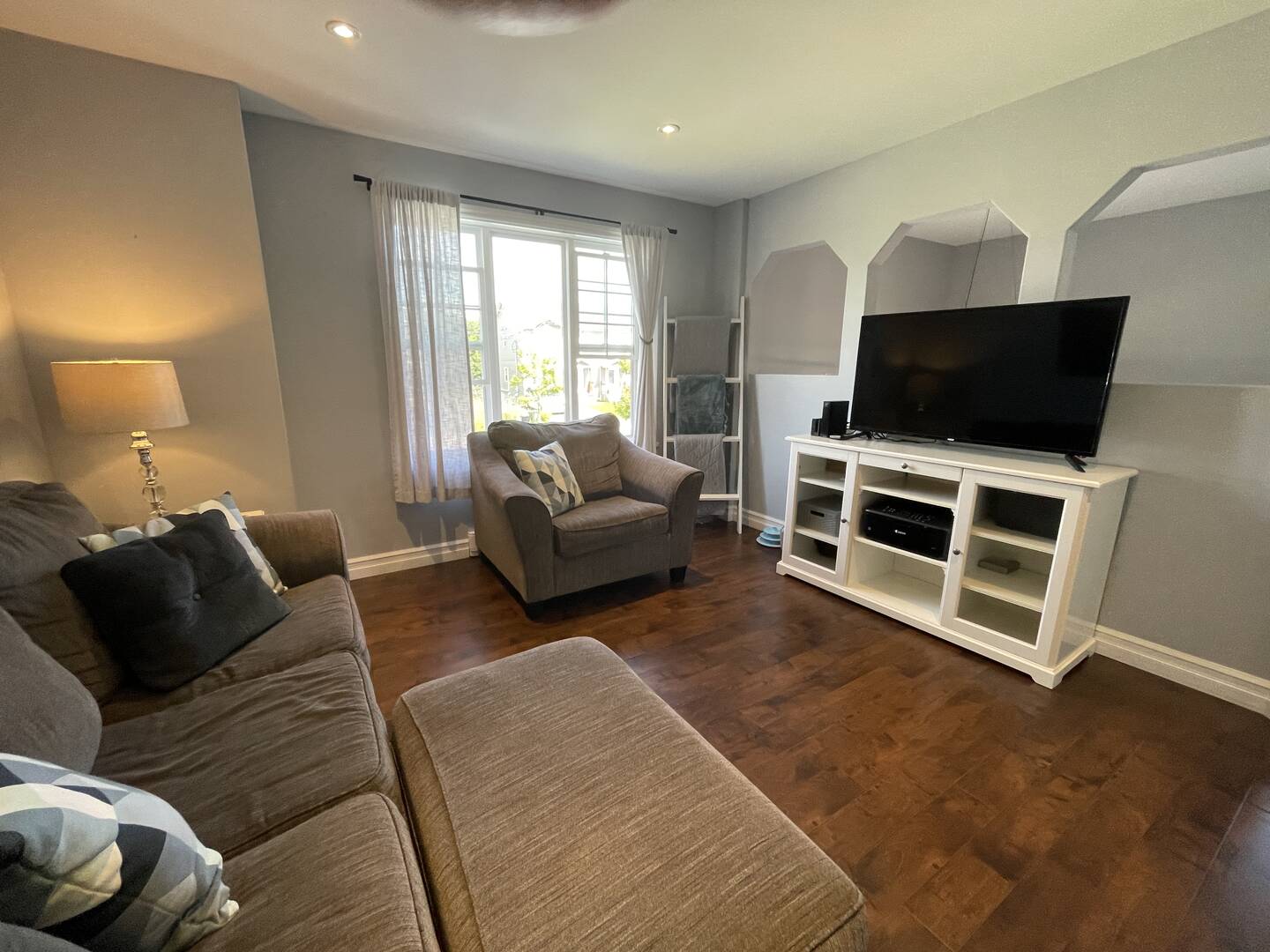 13 Midyat Ct Eastern Passage, NS B3G0E7