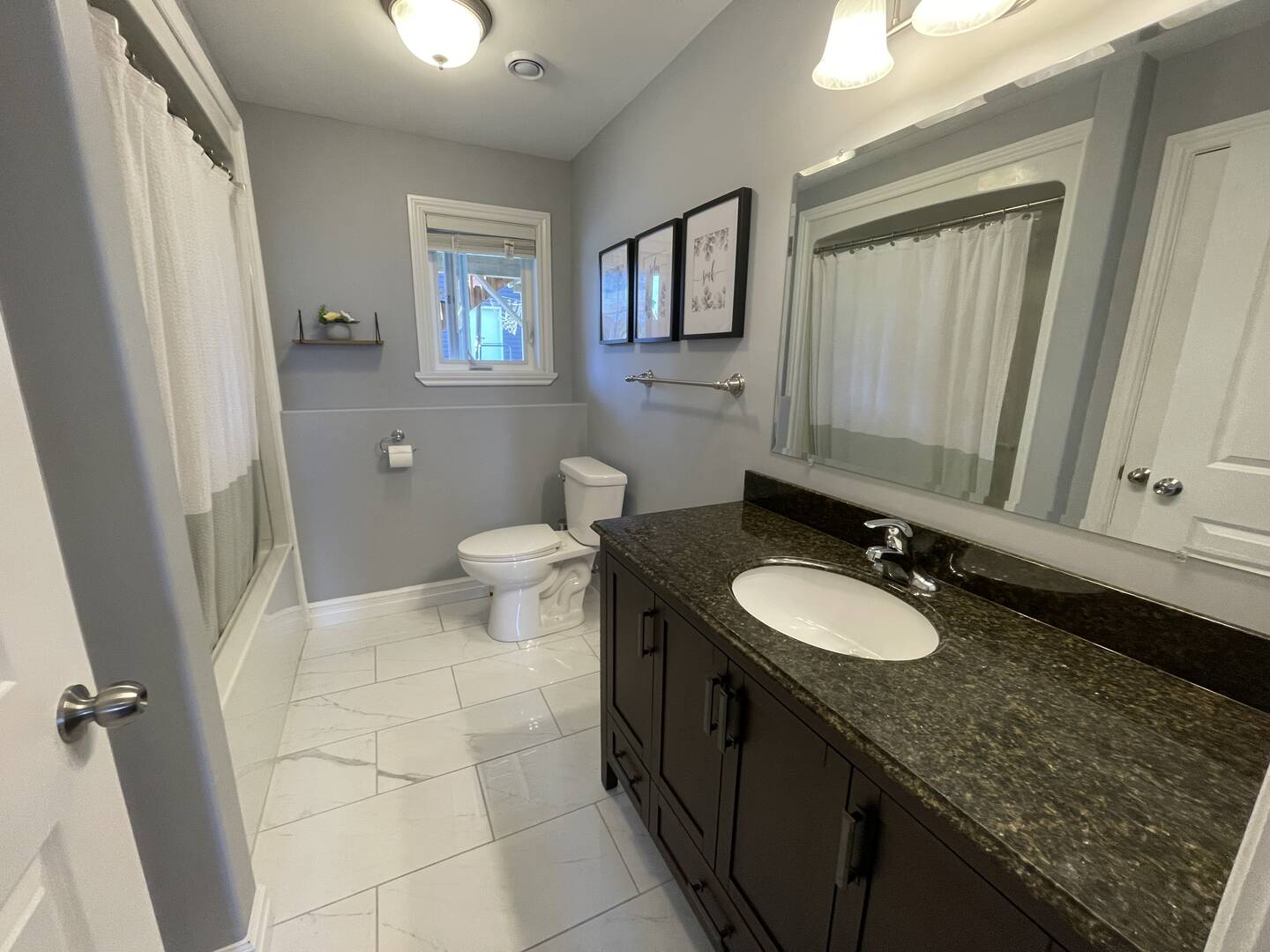 13 Midyat Ct Eastern Passage, NS B3G0E7