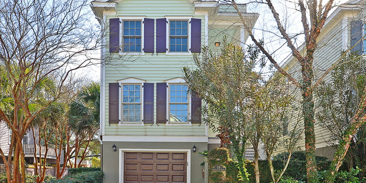 Brivity 25 Harleston Place Charleston, SC 29401