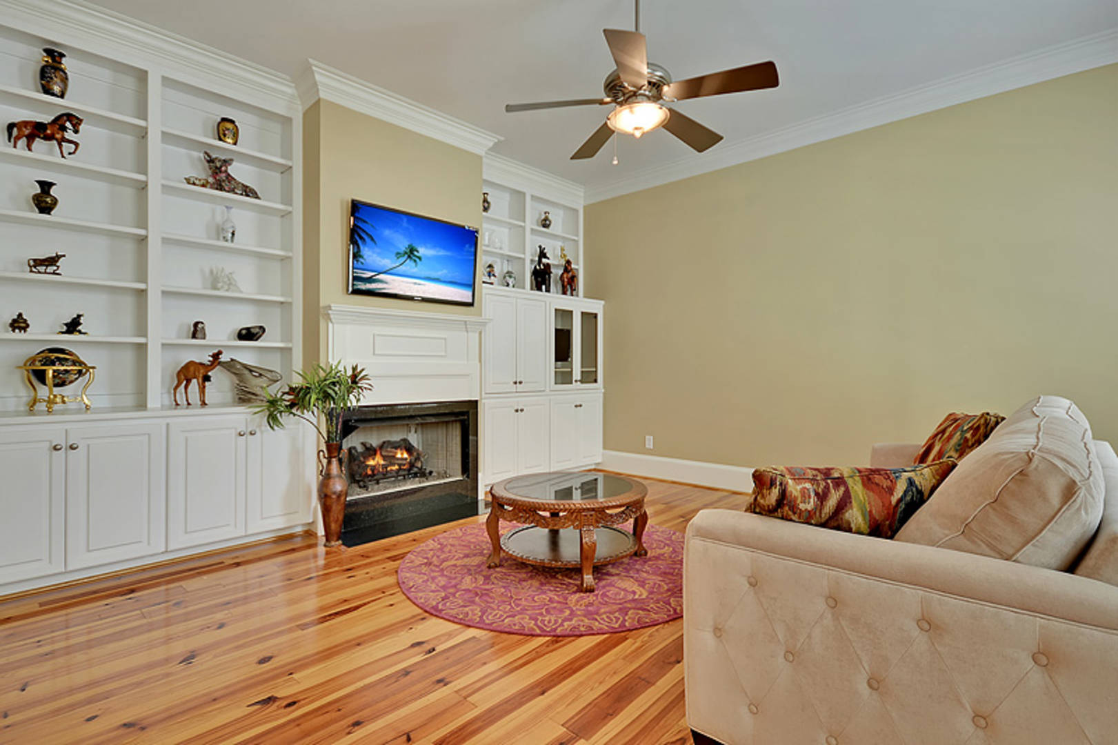 Brivity 25 Harleston Place Charleston, SC 29401 Virtual Tour