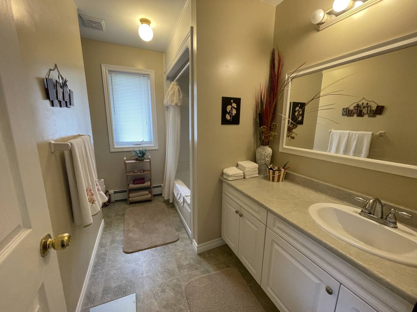 76 Wynn Castle Dr Lower Sackville, NS B4E2H3