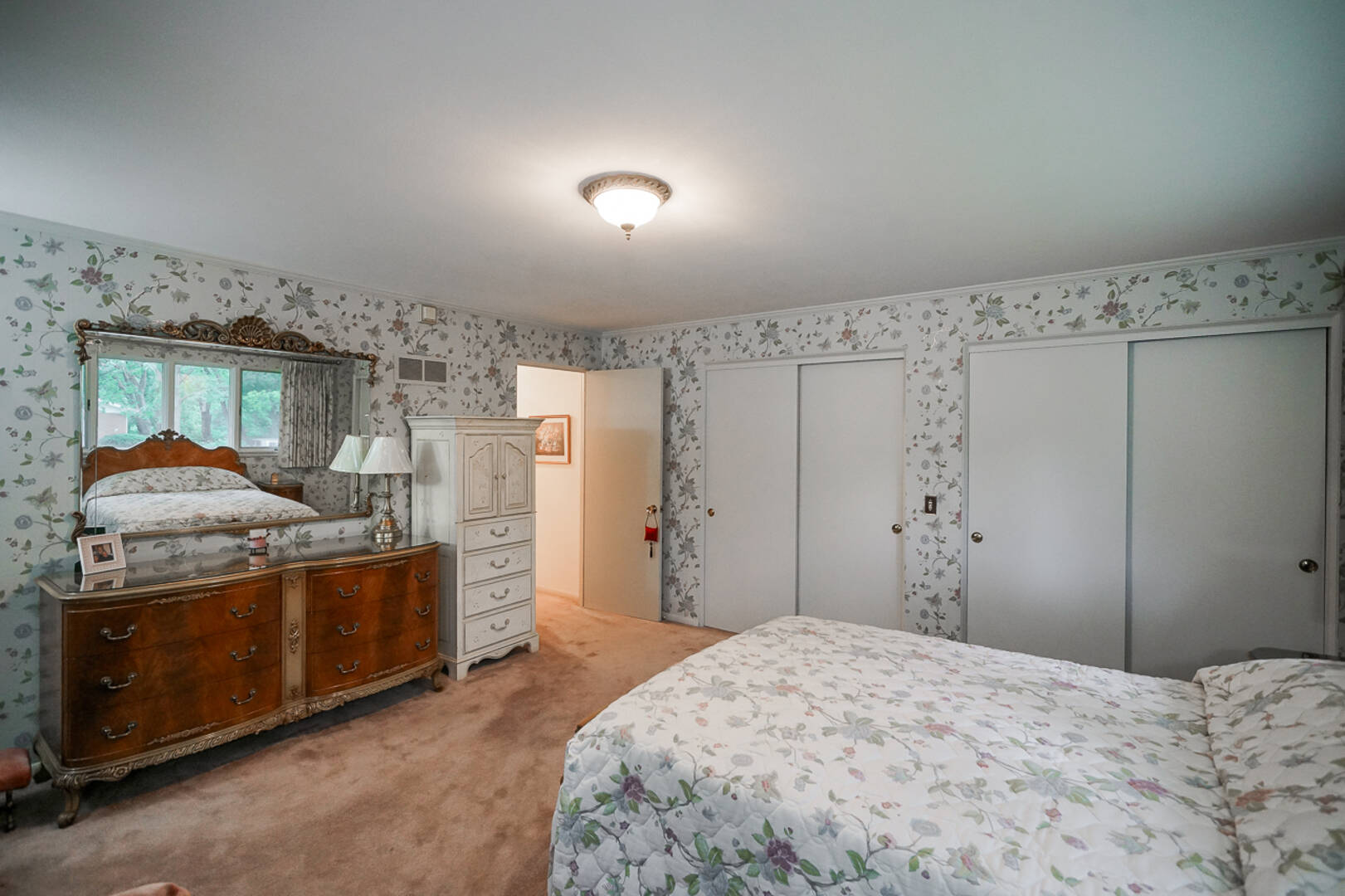1005 W. Oakglen Drive Peoria , IL 61614
