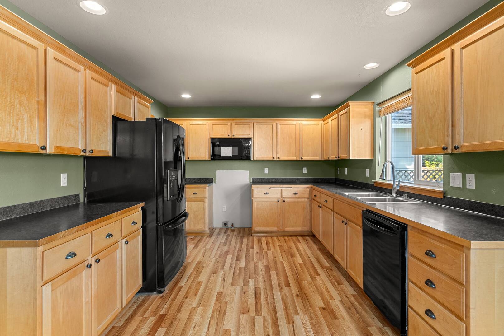 6941 Stone St SE Lacey, WA 98513