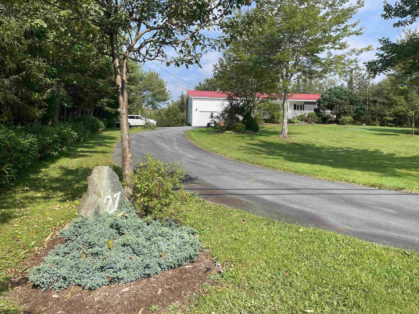 27 Michelle Dr Lawrencetown, NS B2Z1E5