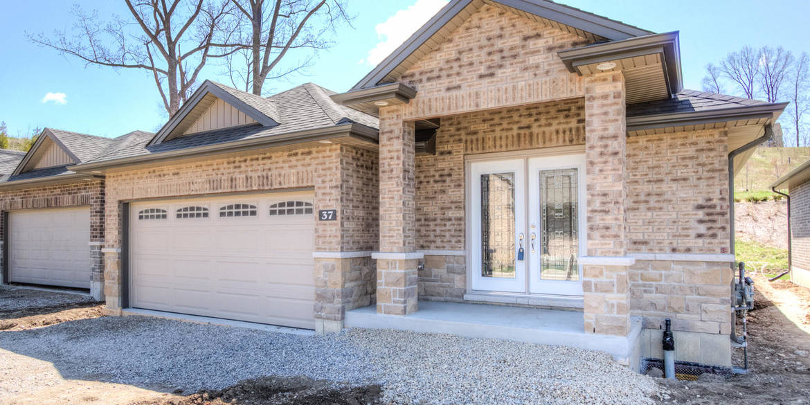 Brivity 451430 Highbury Ave. N. Lot 22 London, ON N5Y6M4