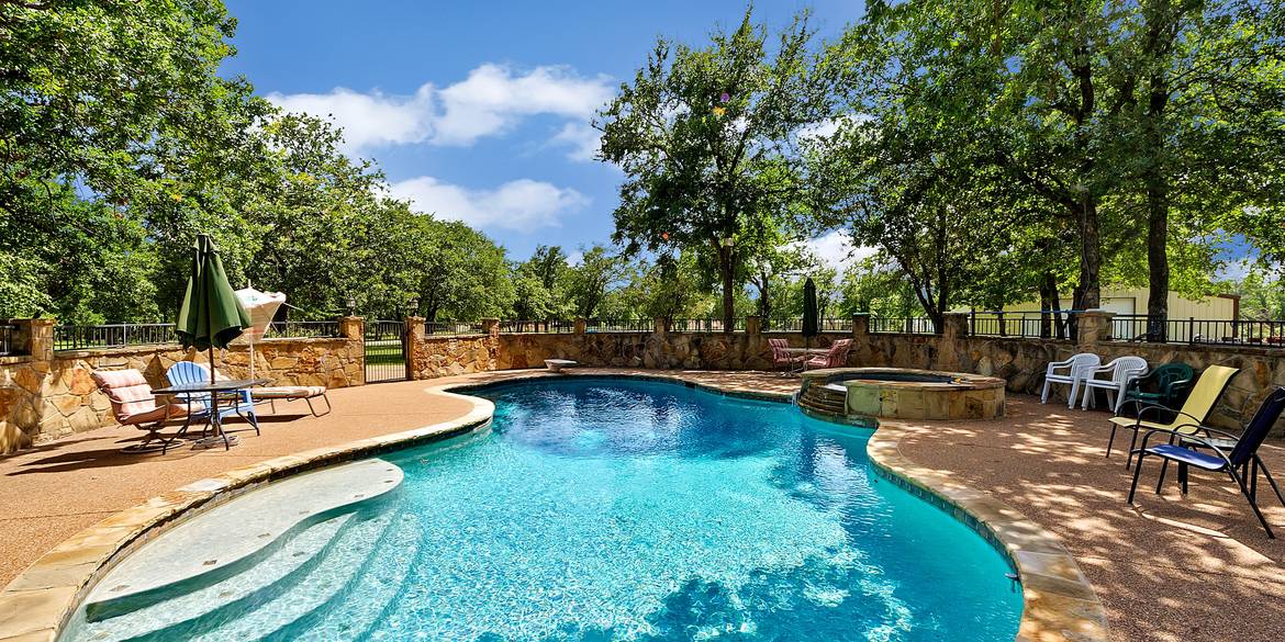 Brivity 3200 Chaparral Estates Granbury, TX 76049