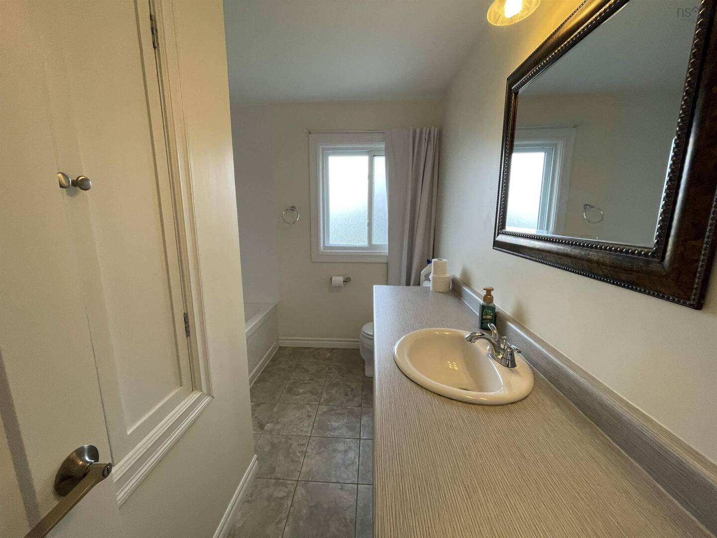 24 Crimp Ct Dartmouth, NS B2W2B2