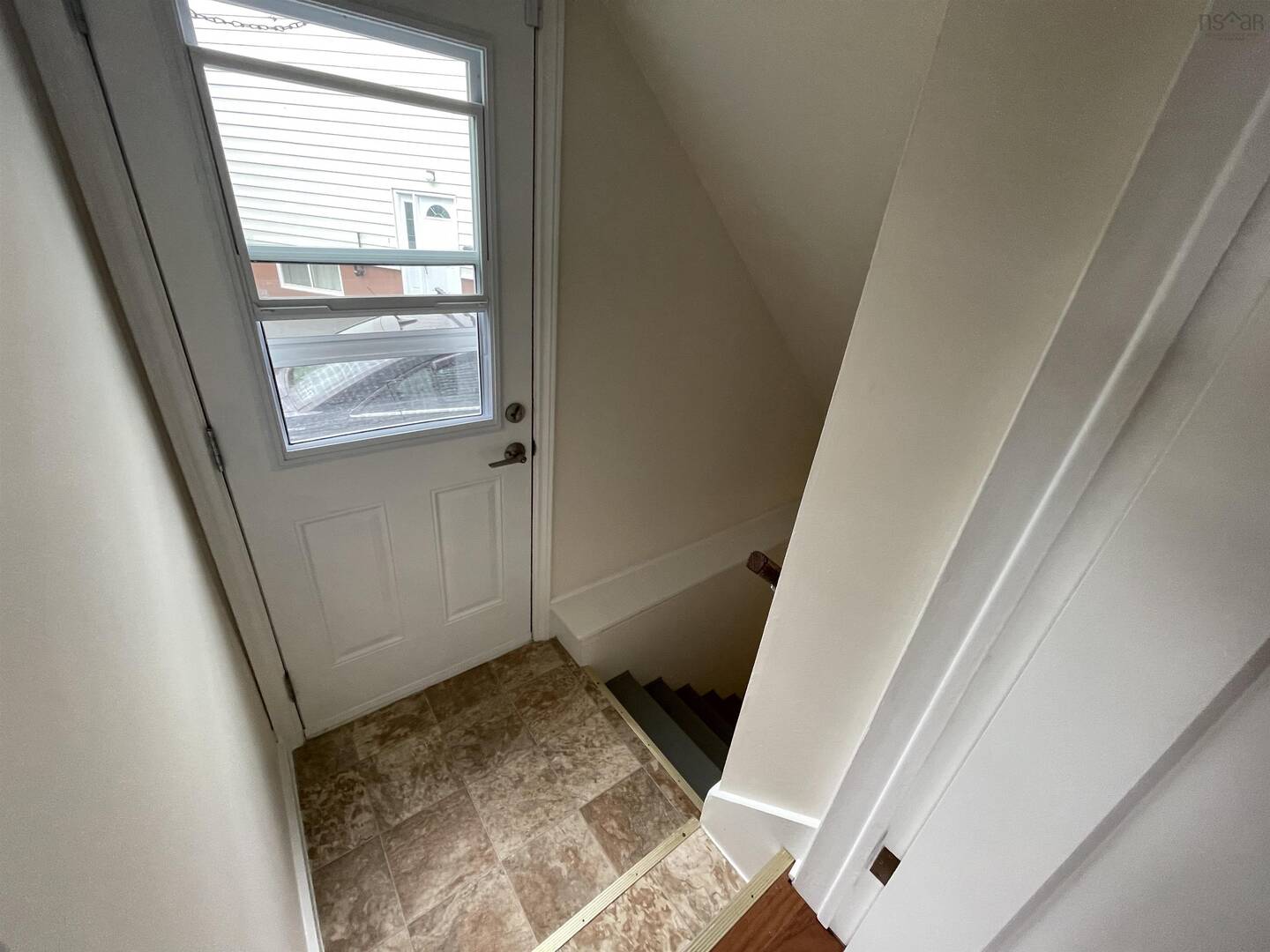 24 Crimp Ct Dartmouth, NS B2W2B2