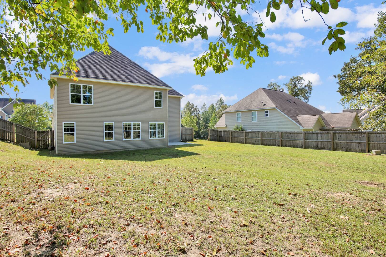 676 Heathrow Dr  Spring Lake , NC  28390