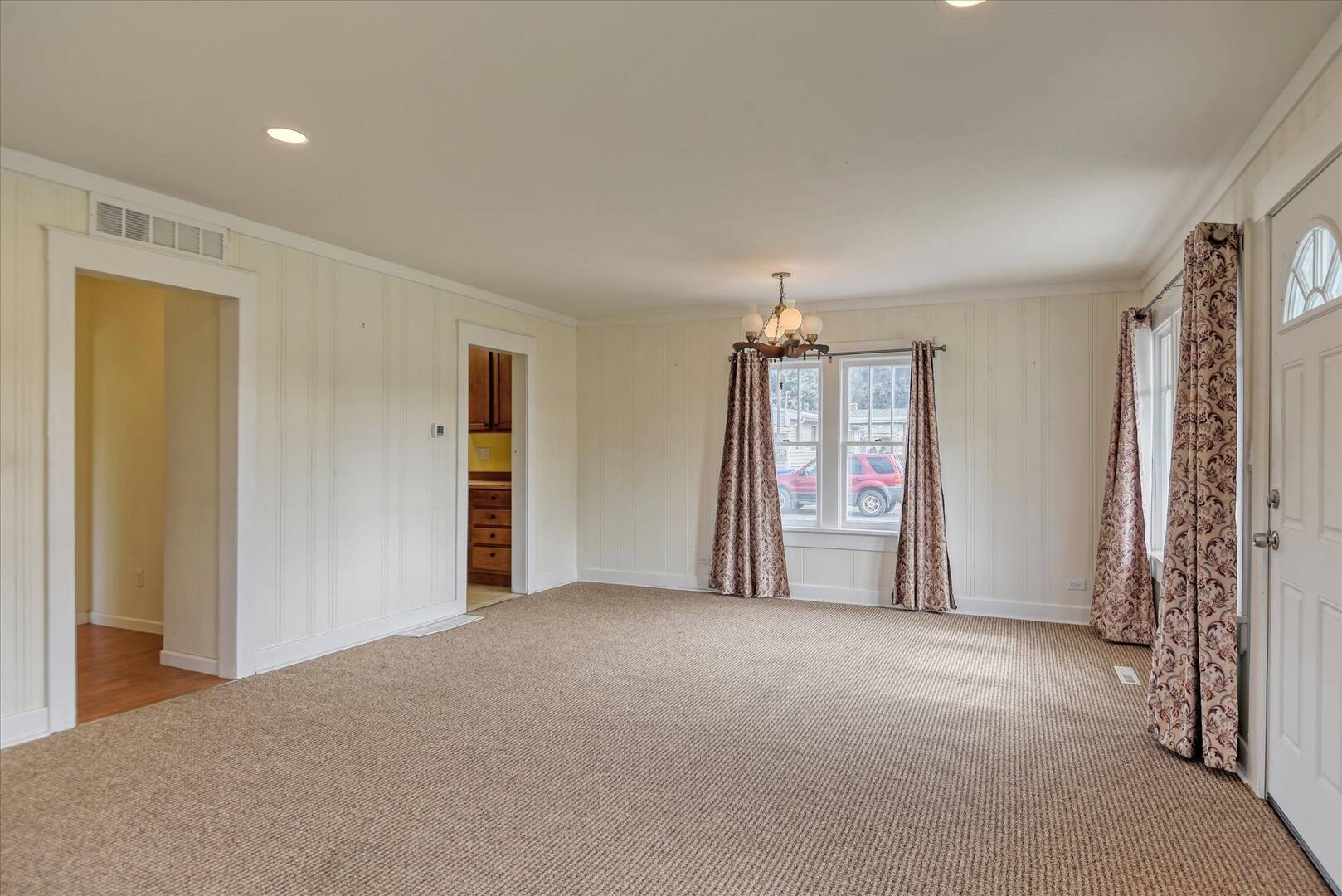8405 E Upriver Dr Spokane, WA 99212