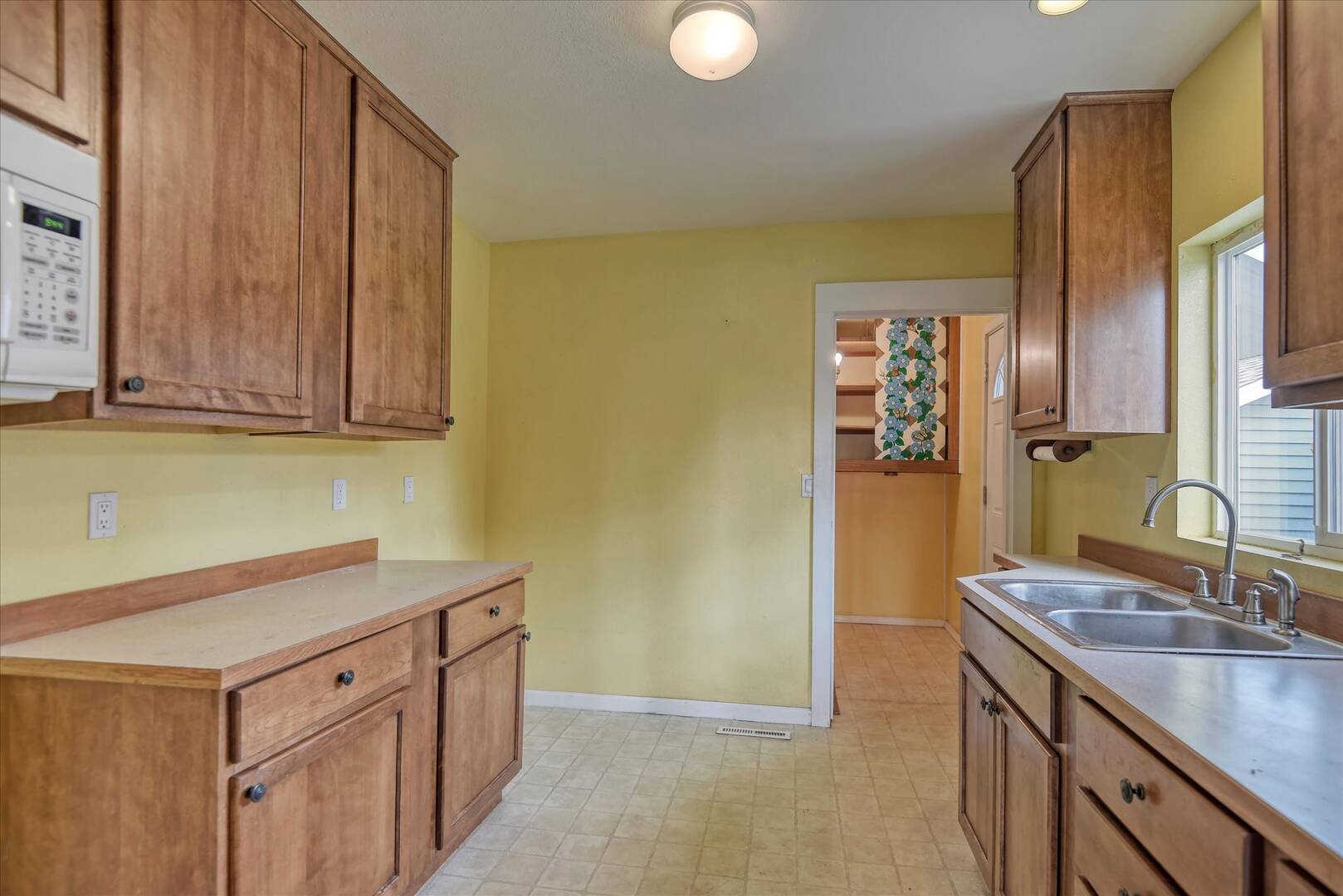 8405 E Upriver Dr Spokane, WA 99212