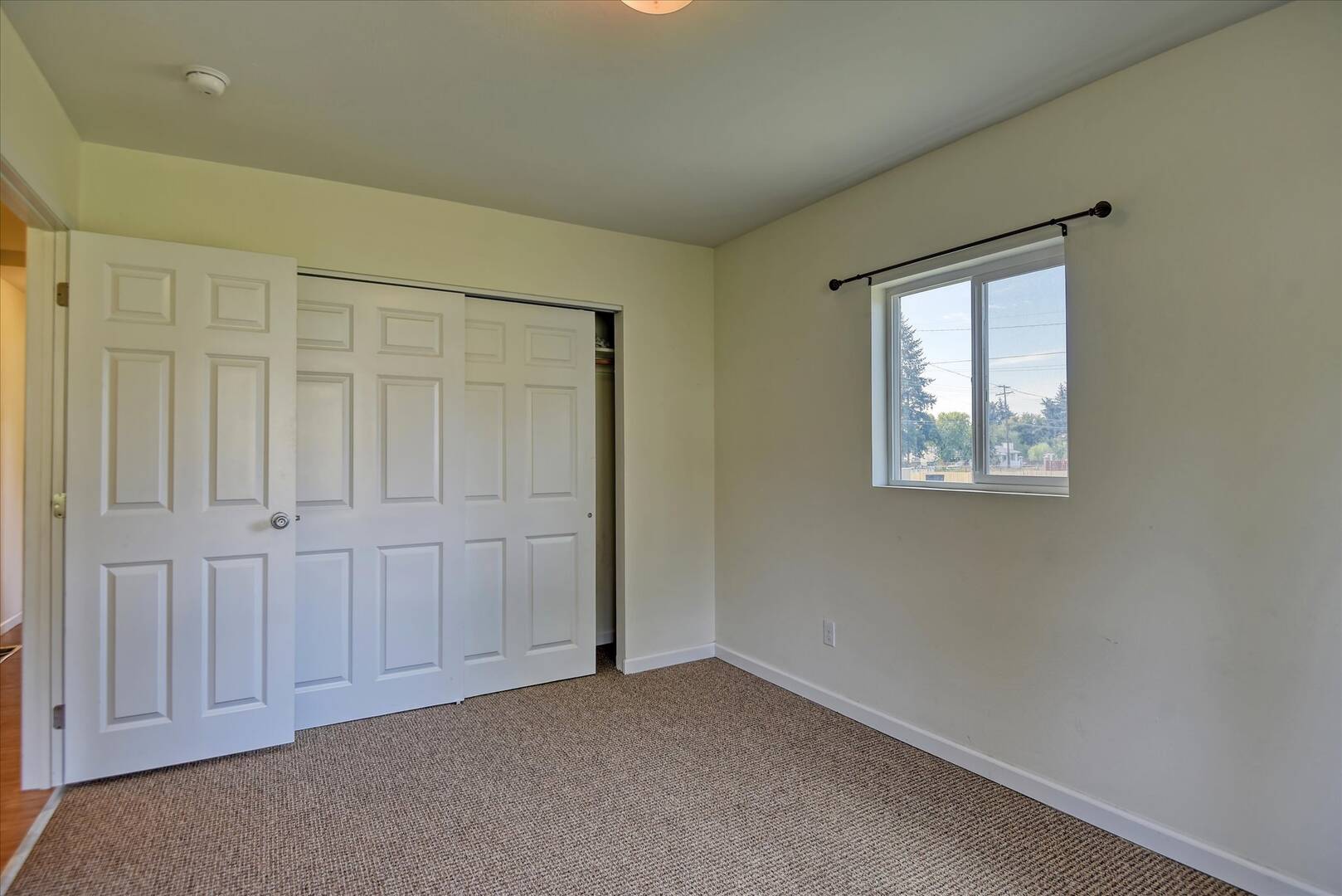 8405 E Upriver Dr Spokane, WA 99212