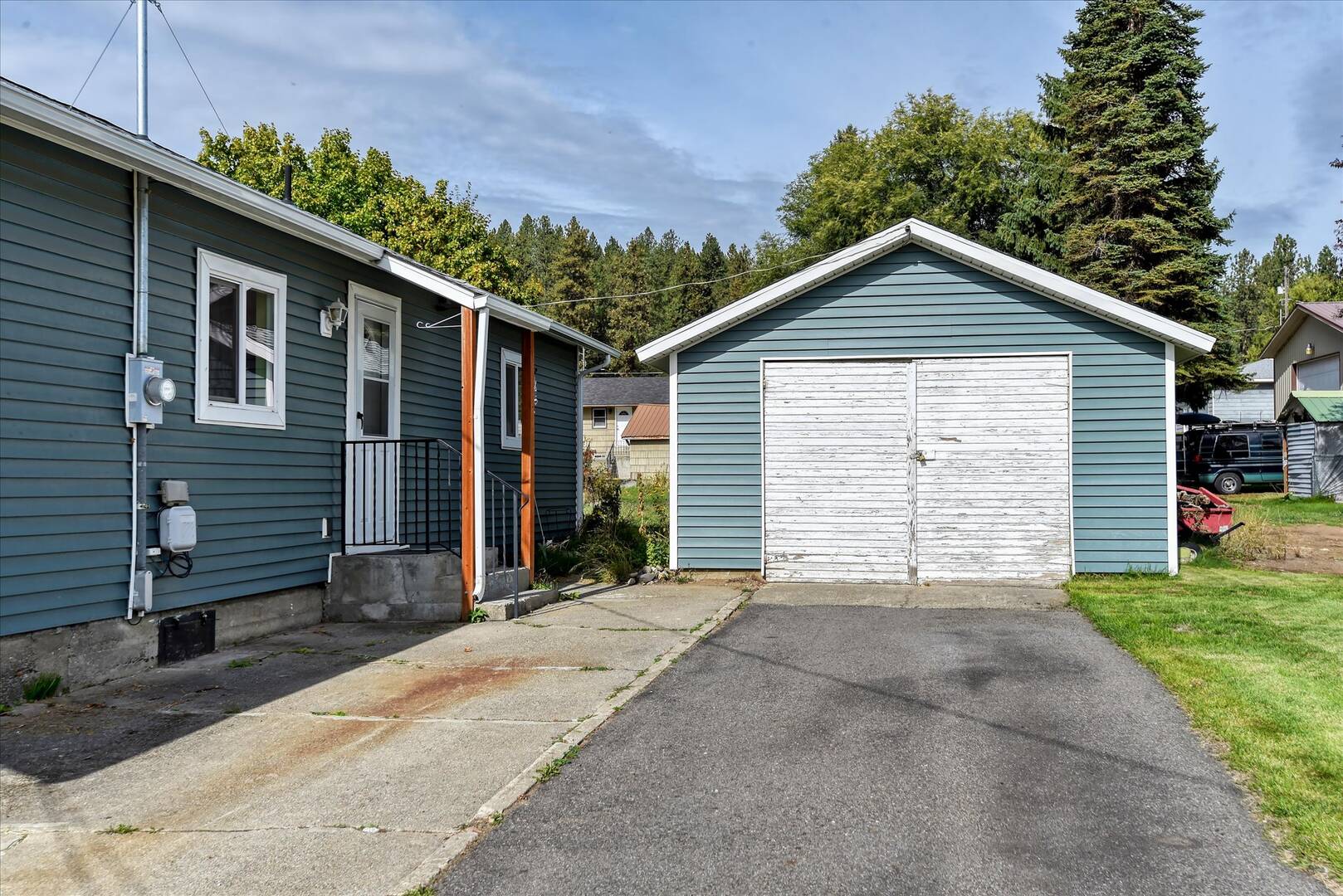 8405 E Upriver Dr Spokane, WA 99212