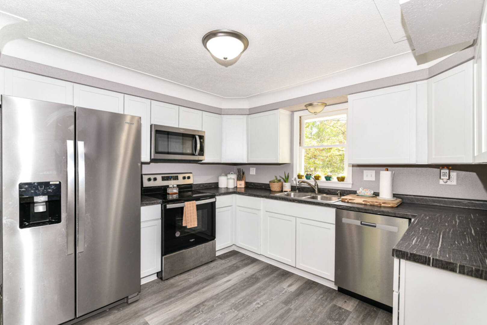 1204 W State Road 28 Alexandria, IN 46001