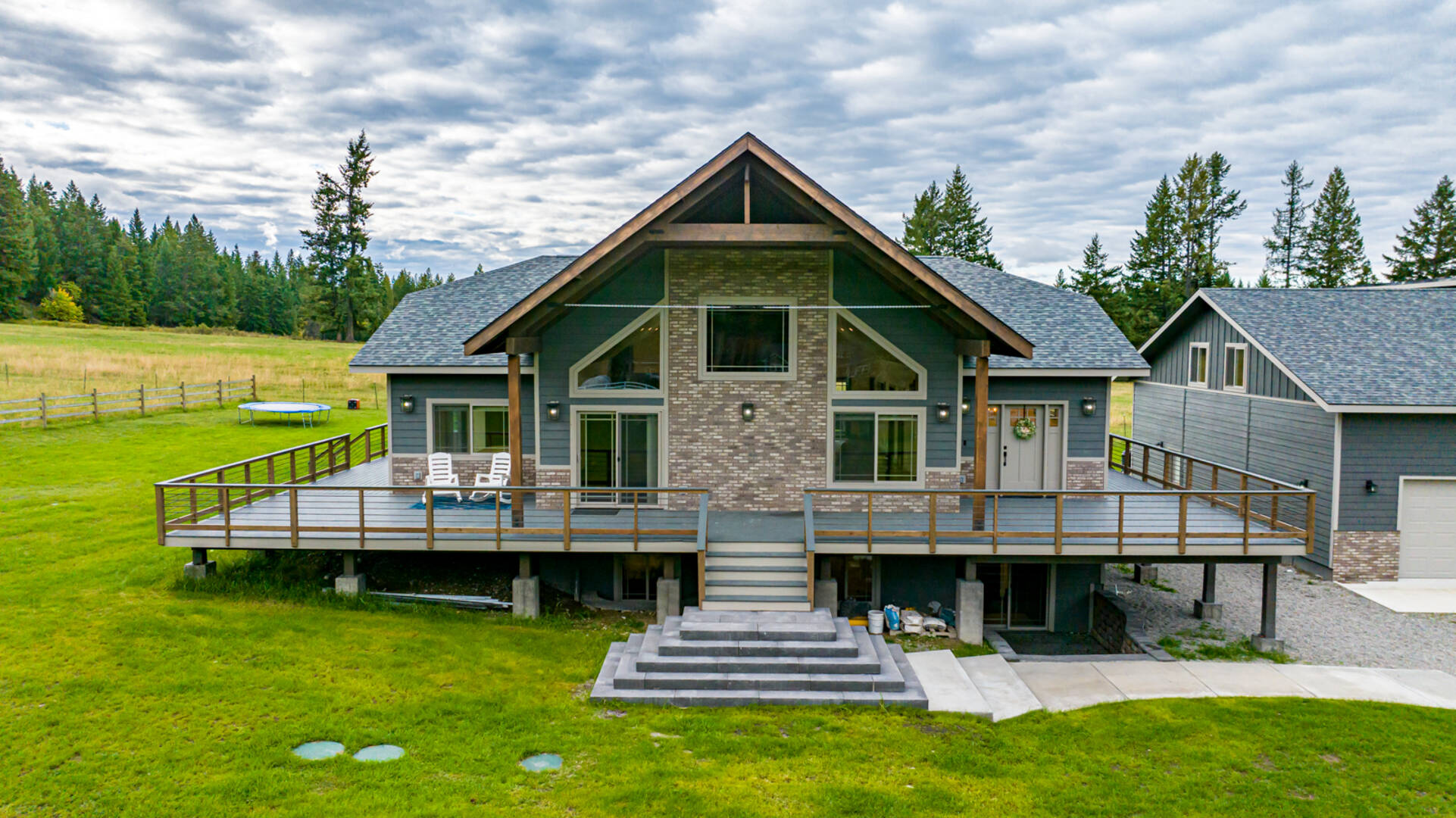 216 Jade Ln Kalispell, MT 59901