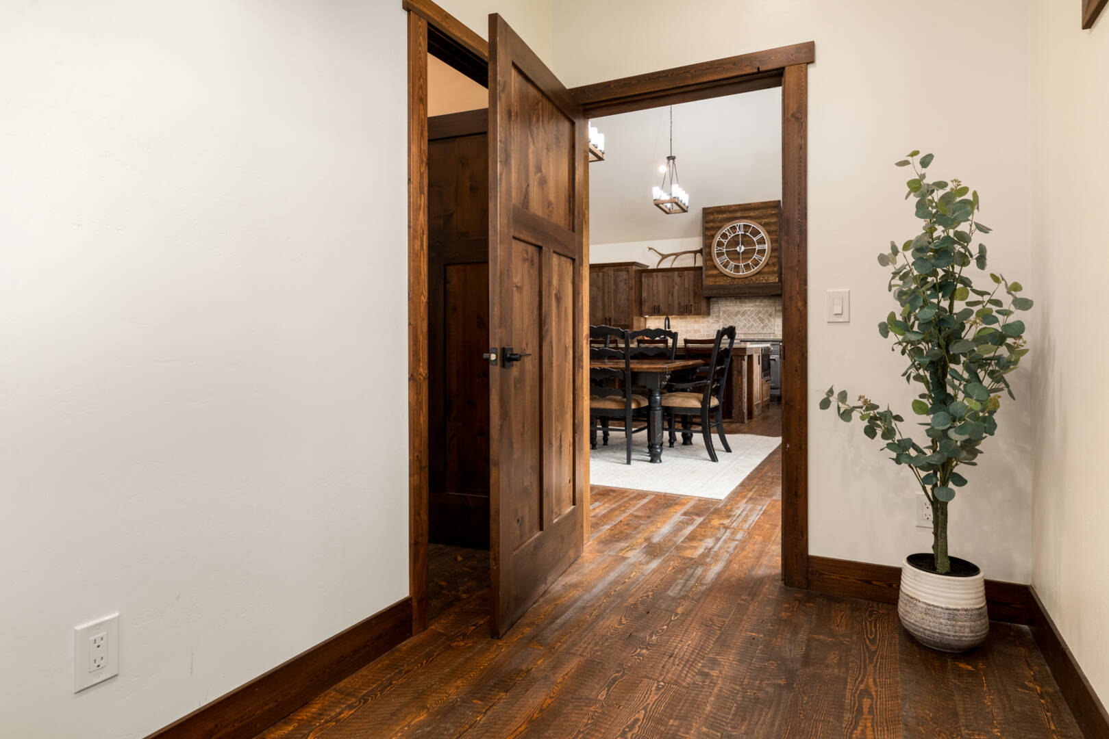 216 Jade Ln Kalispell, MT 59901