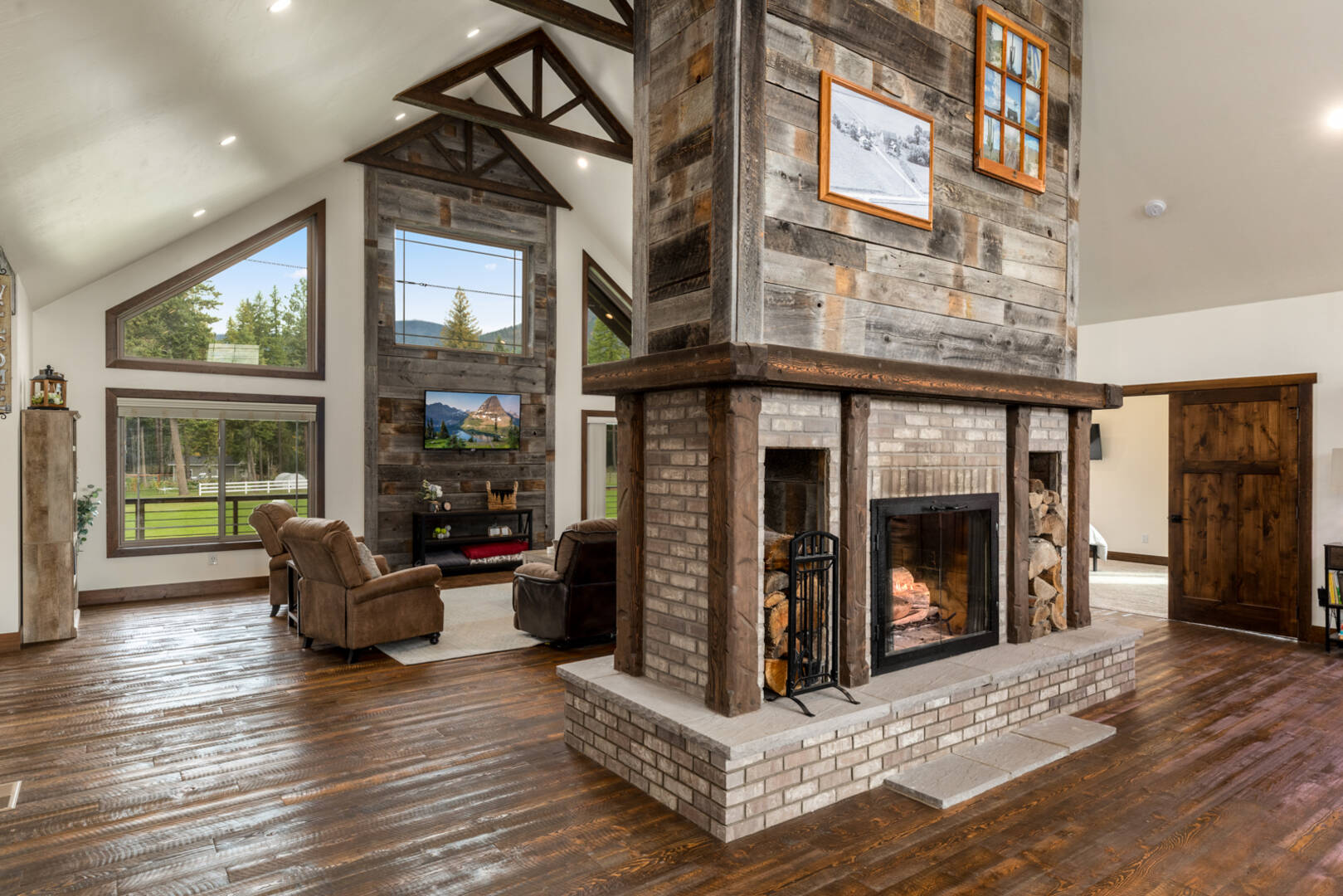 216 Jade Ln Kalispell, MT 59901